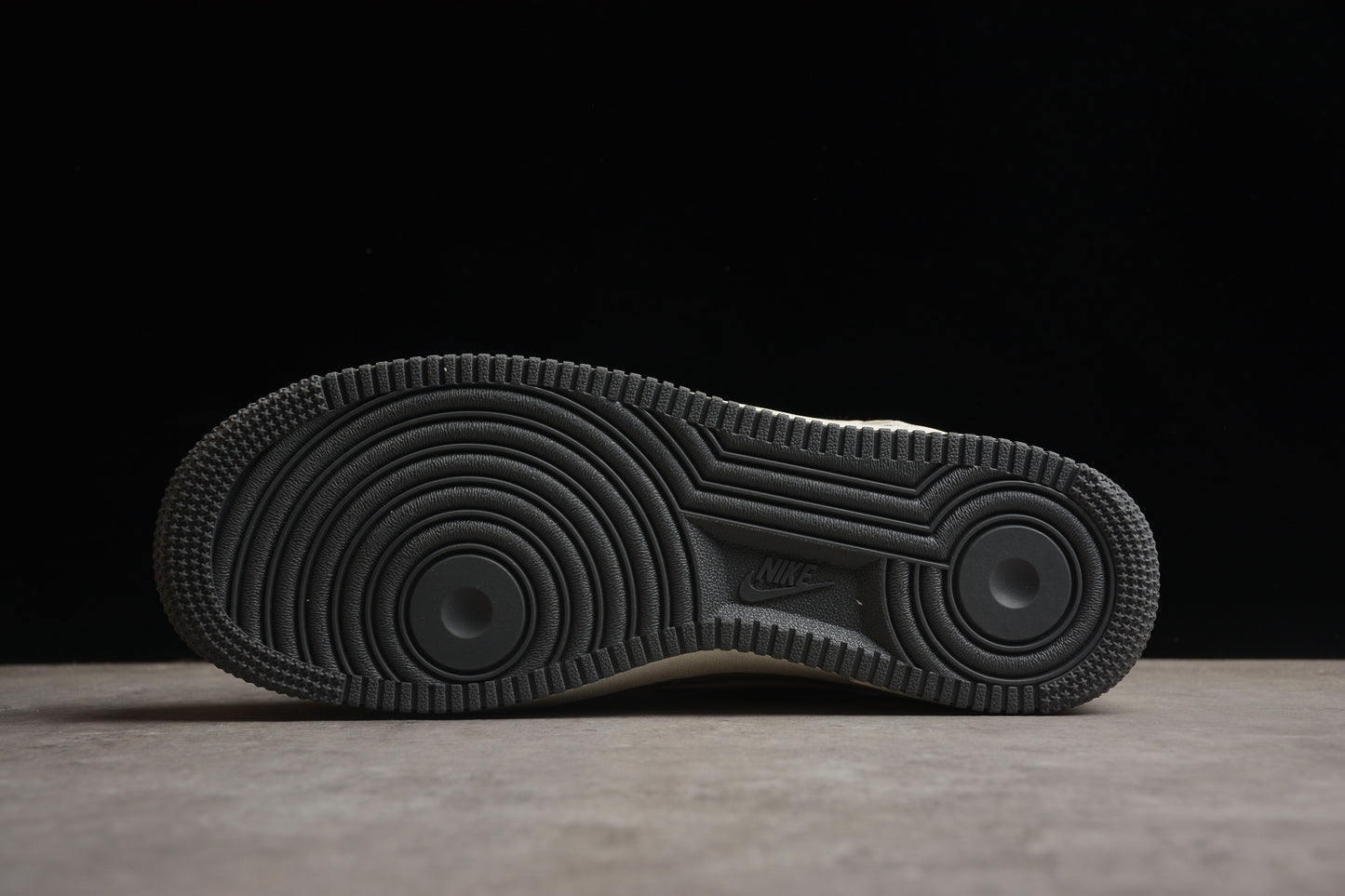 Nike Air Force 1 MU5033 345
