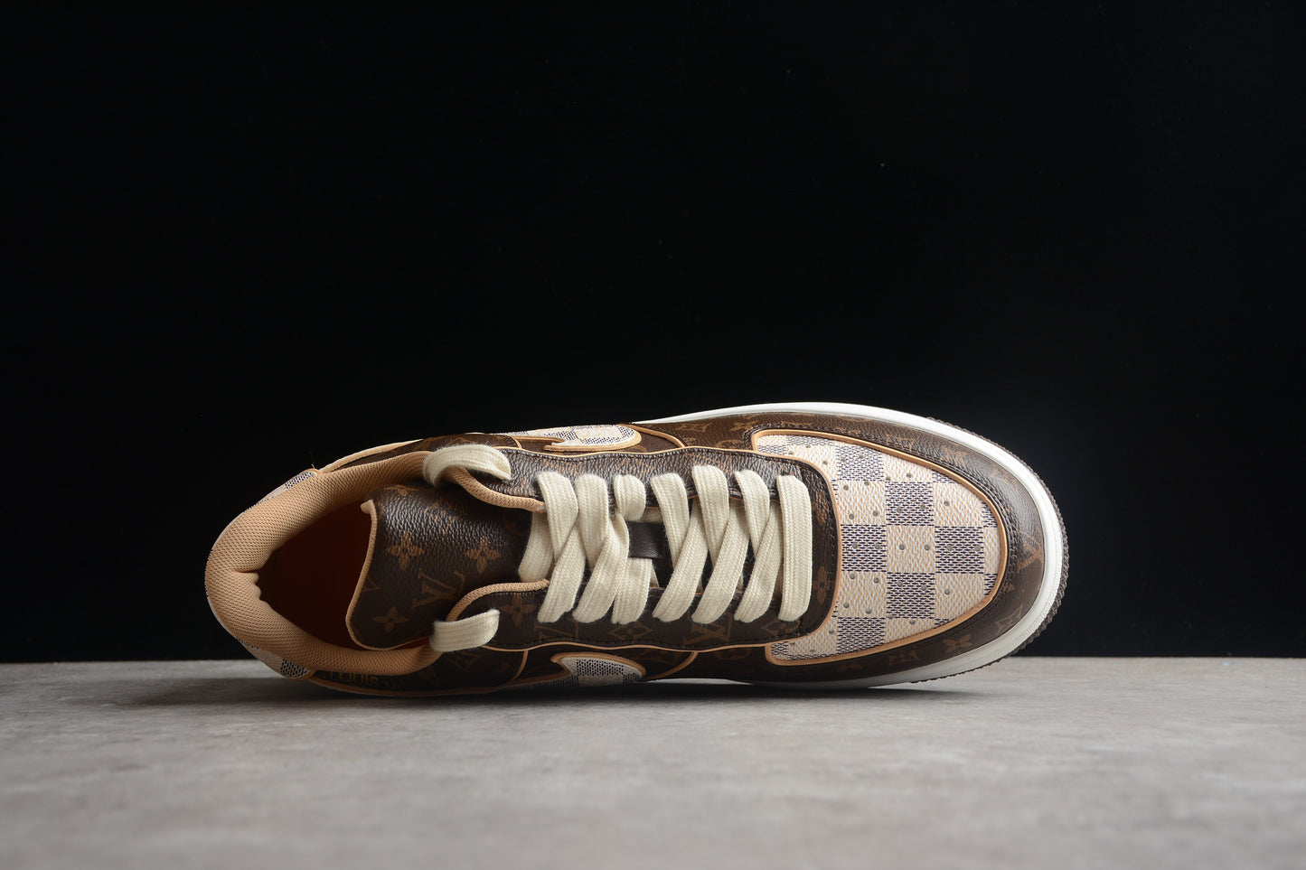 Louis Vuitton x Nike Air Force 1'07 LV8 Low Marron