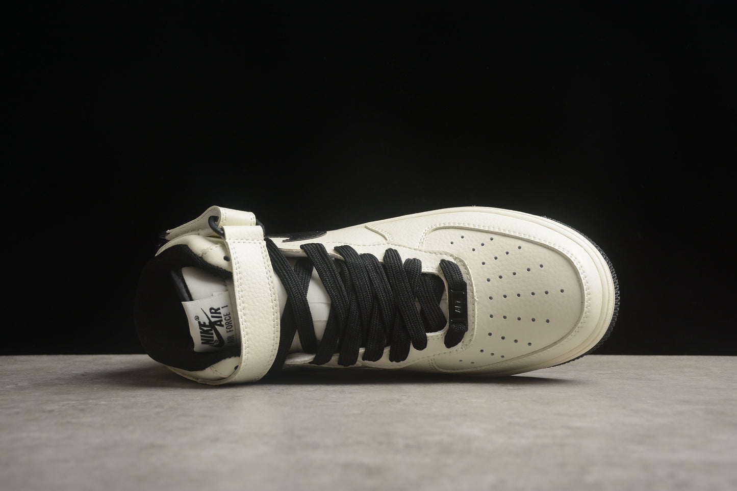 Nike Air Force 1 PA092 308