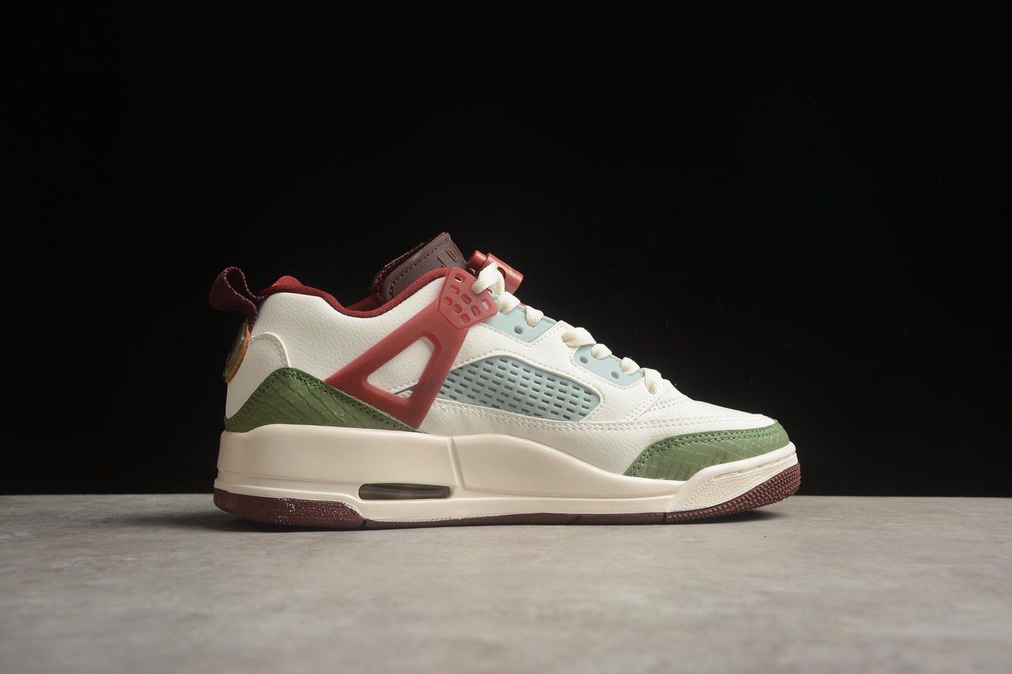 Air Jordan 4 Retro FJ6372-100