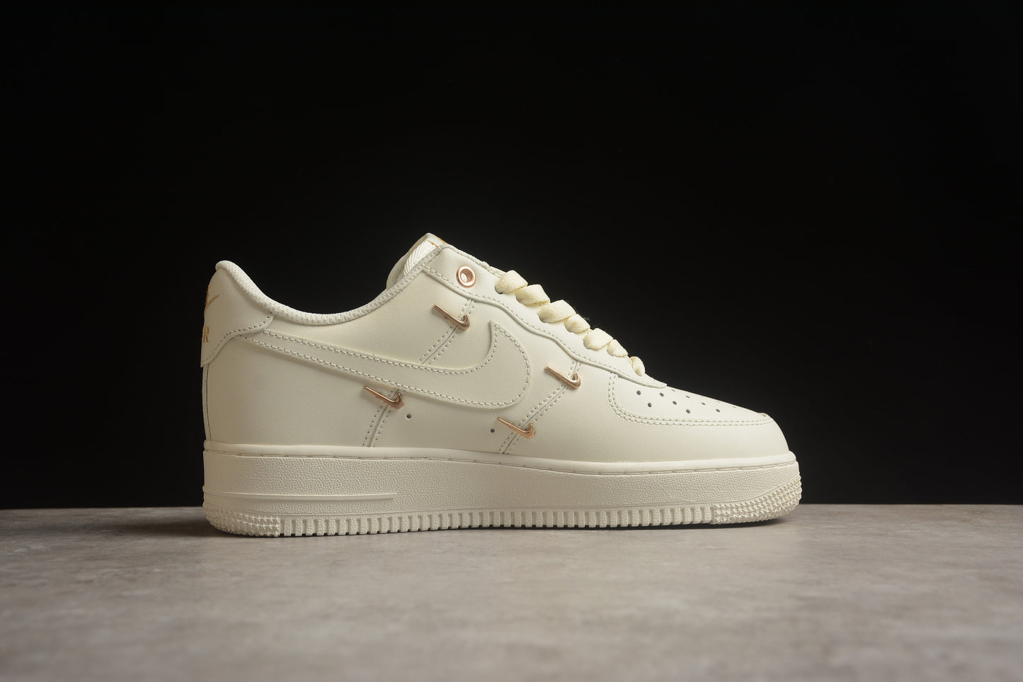 Nike Air Force 1 ZHH0316 040