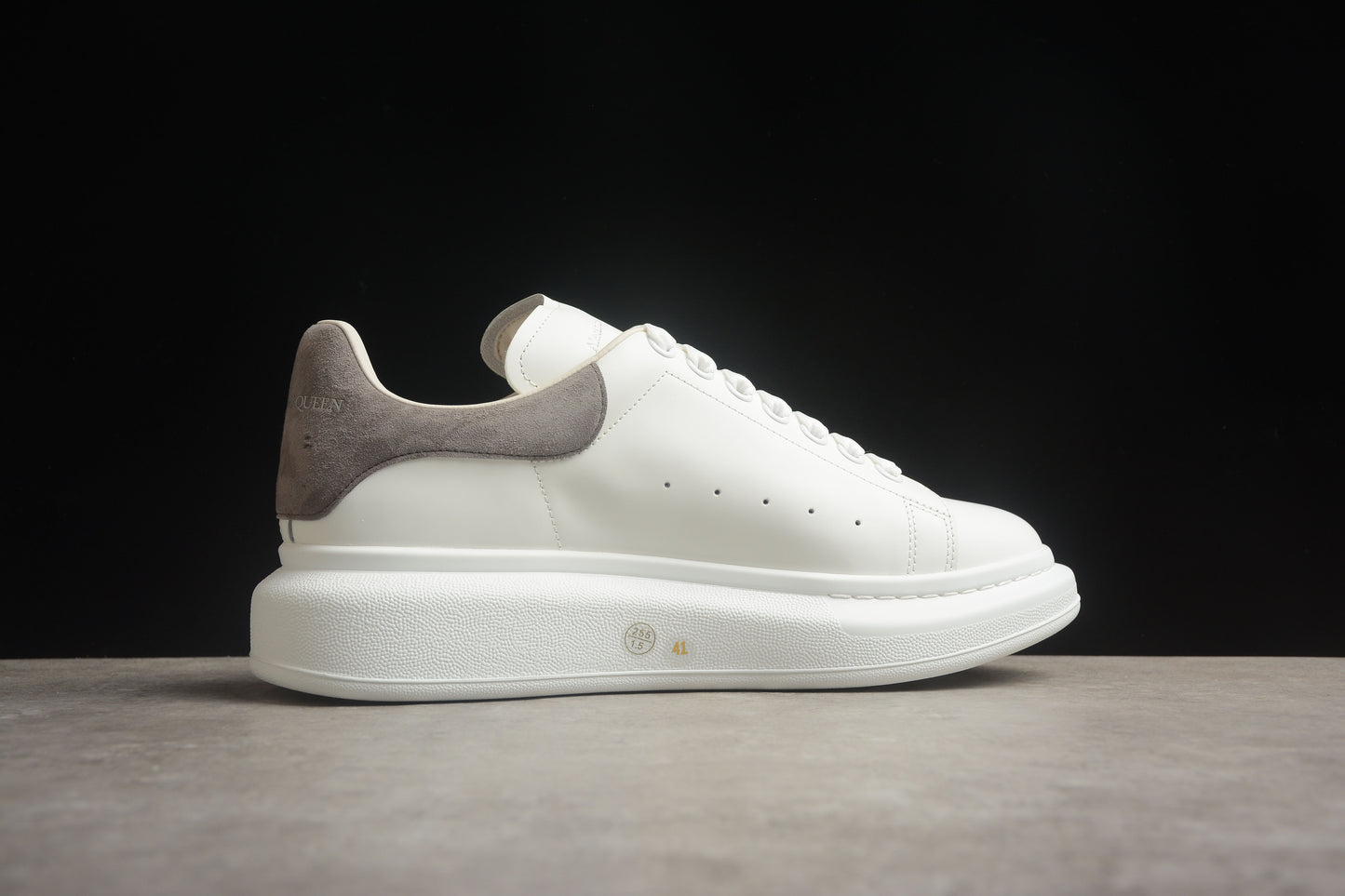 Alexander McQueen 17