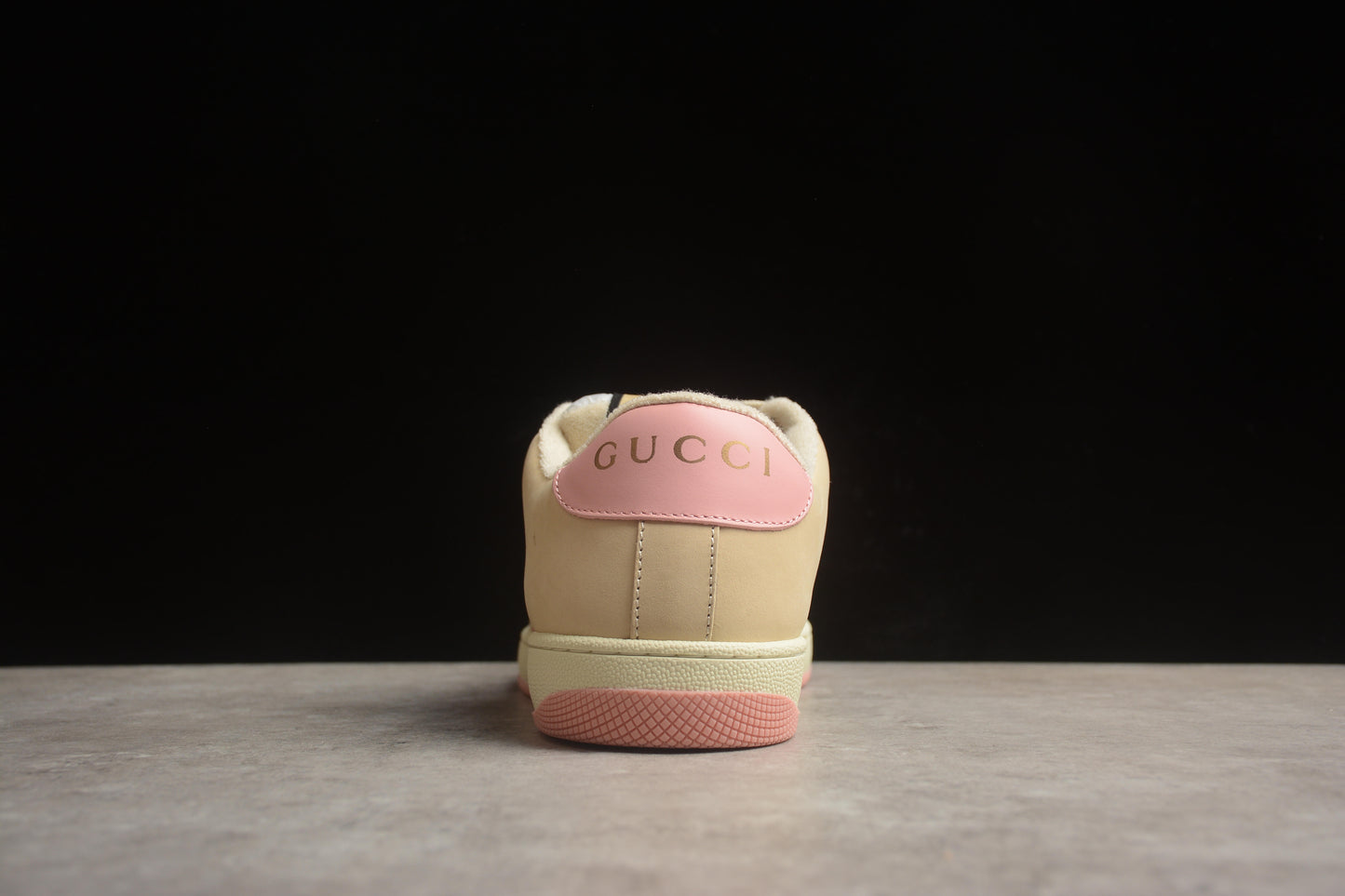 Gucci Chunky B Screener GG rosa