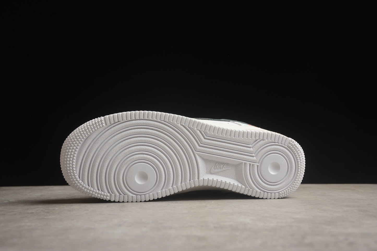 Nike Air Force 1 HV5979-130