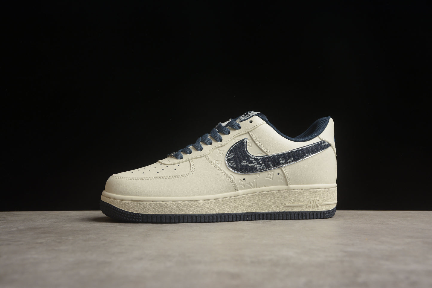 Nike Air Force 1 LV0506 011