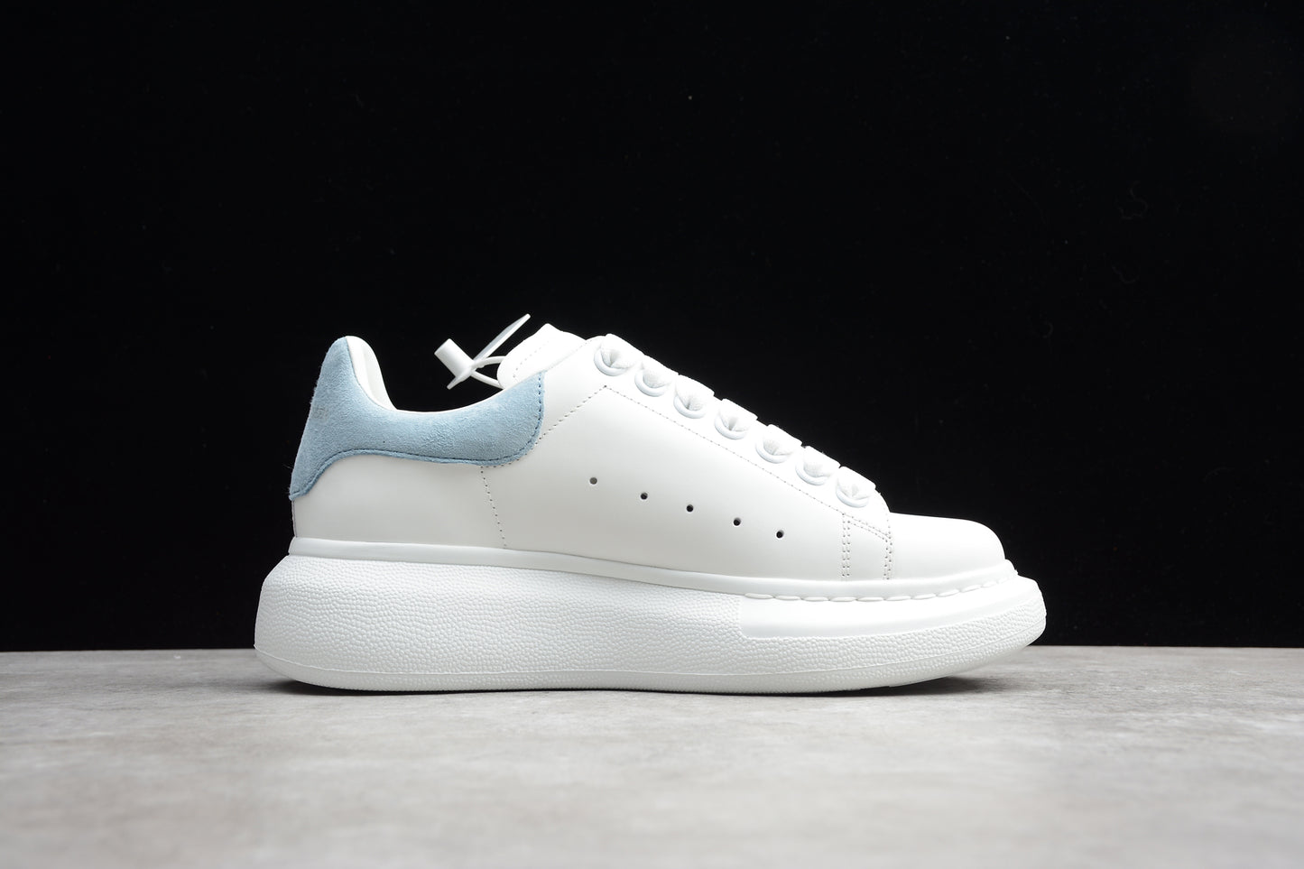 Alexander McQueen 21