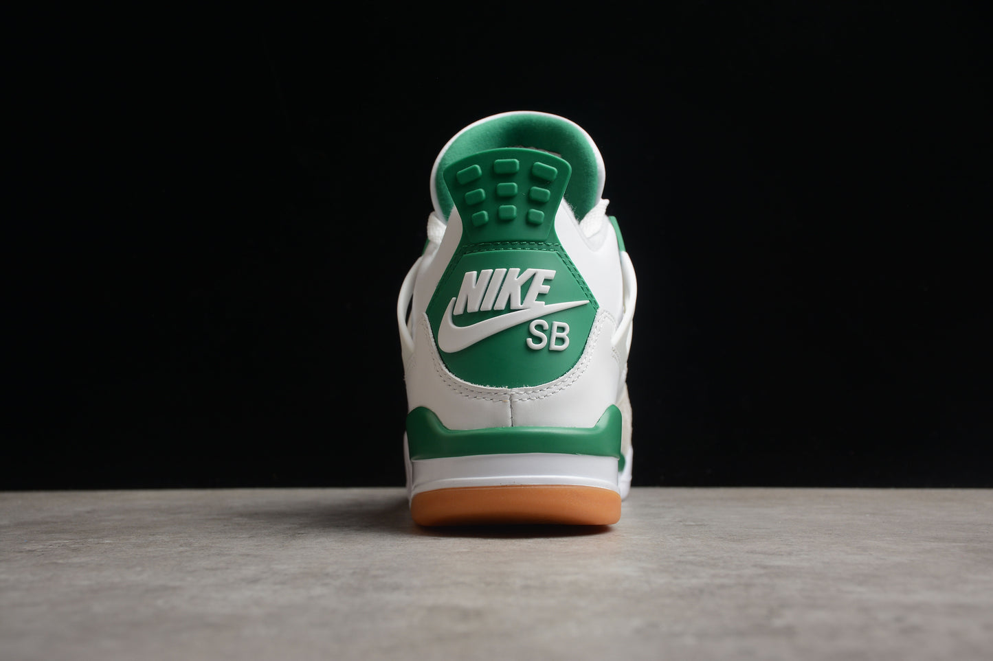 Air Jordan 4 Retro DR5415-103