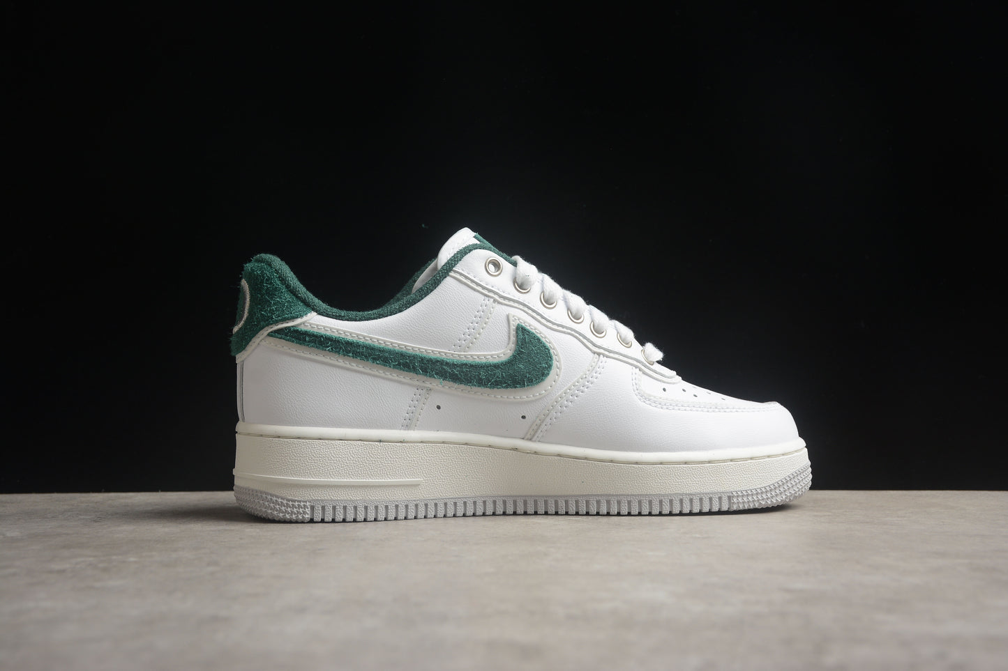 Nike Air Force 1 HF0012 100