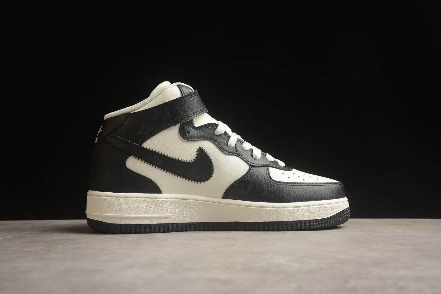 Nike Air Force 1 LL0222-005