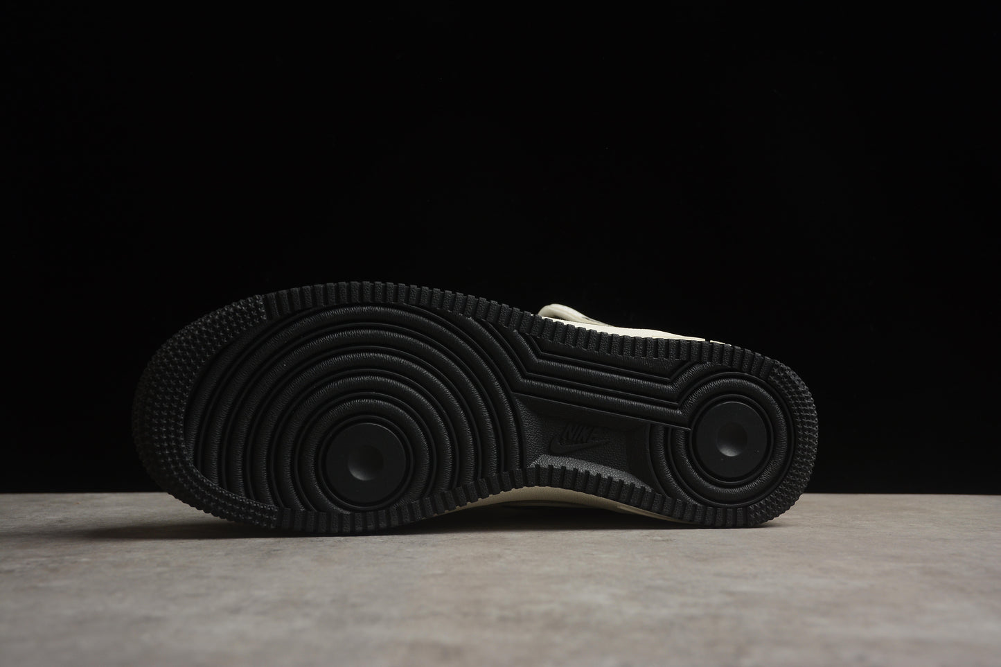 Nike Air Force 1 SH0235-511