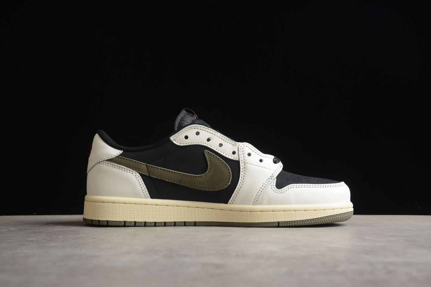 Nike Air Jordan 1 Low DZ4137-106