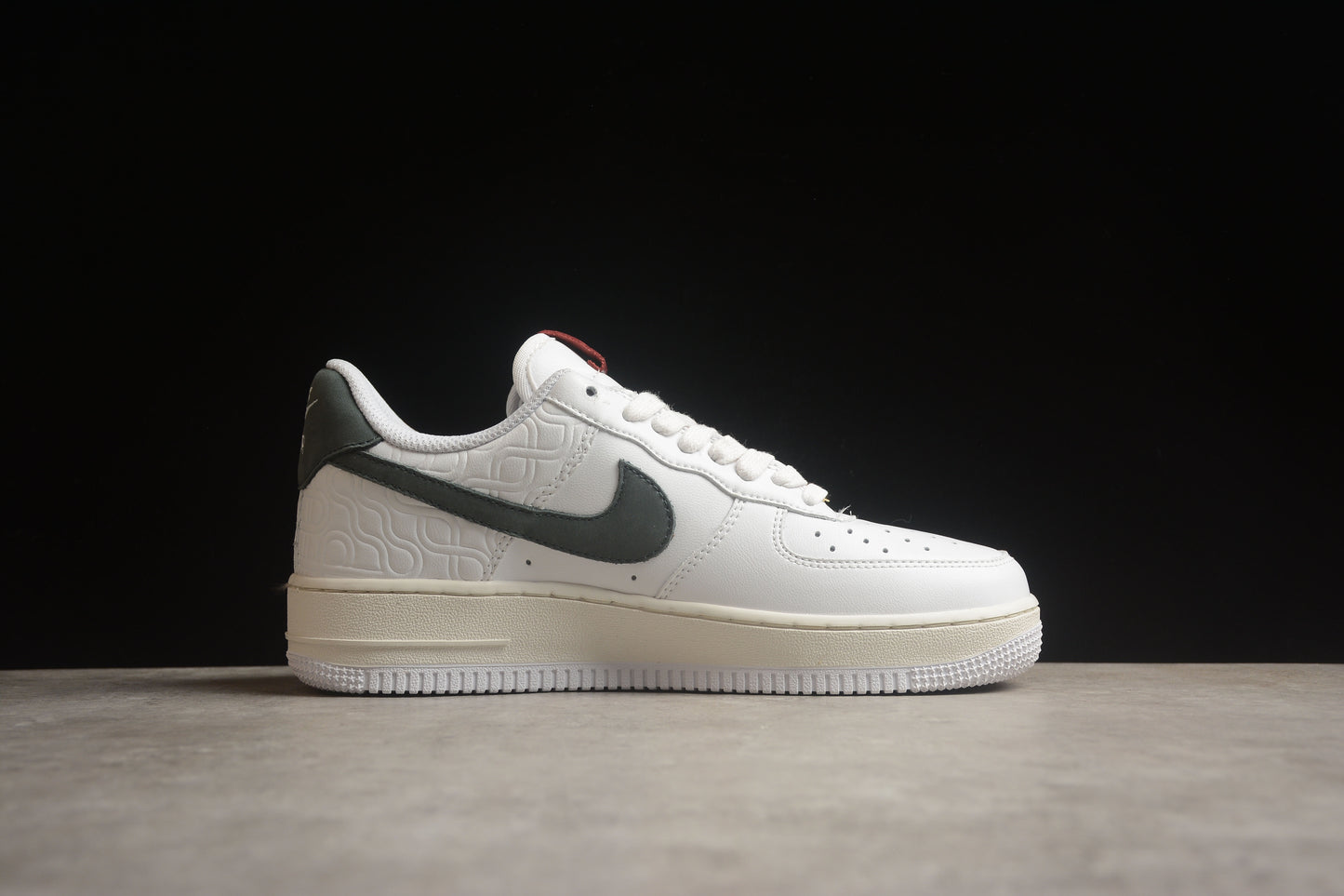 Nike Air Force 1 HV5979-130
