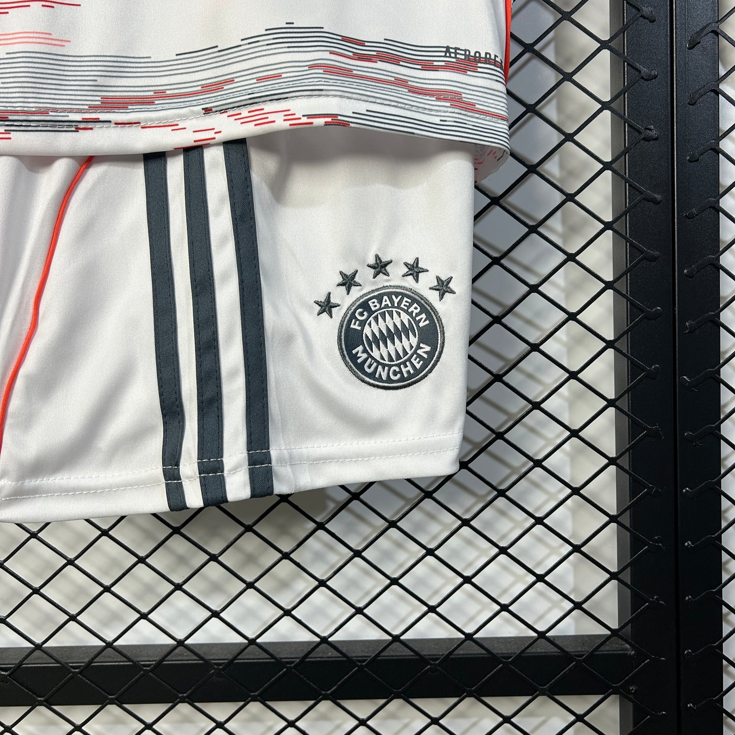 Bayern Munich 2025/26 Away Kids Version