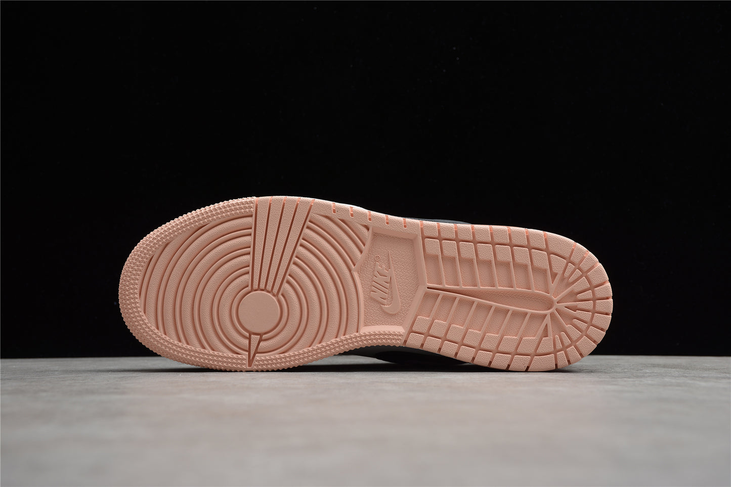 Nike Air Jordan 1 Low 553560-800
