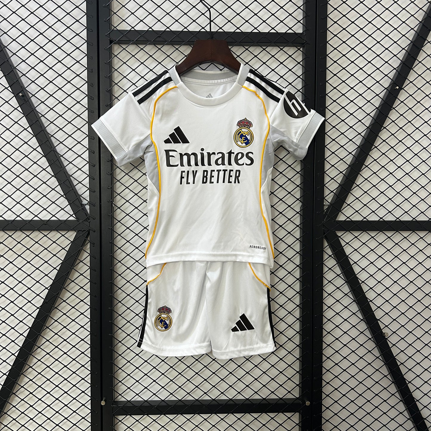 Real Madrid 2025/26 Home Kids Version