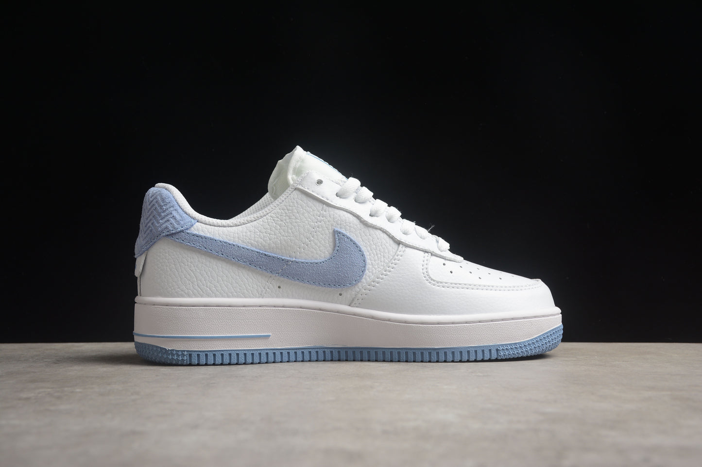 Nike Air Force 1 CN2873 102