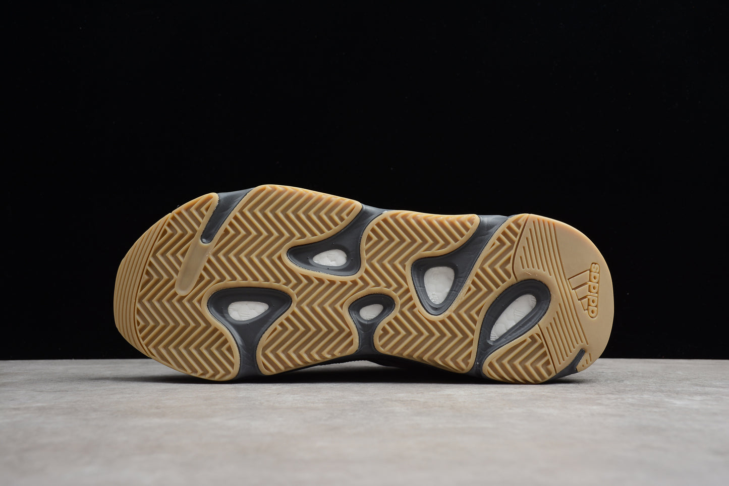 Adidas YEEZY Boost 700 FU7914