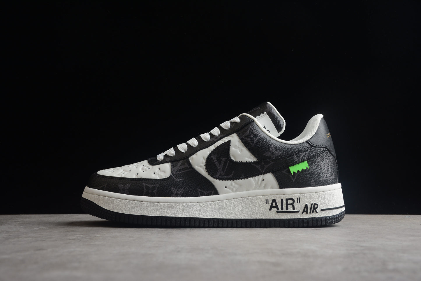 Louis Vuitton x Nike Air Force 1'07 LV8 Low Negra