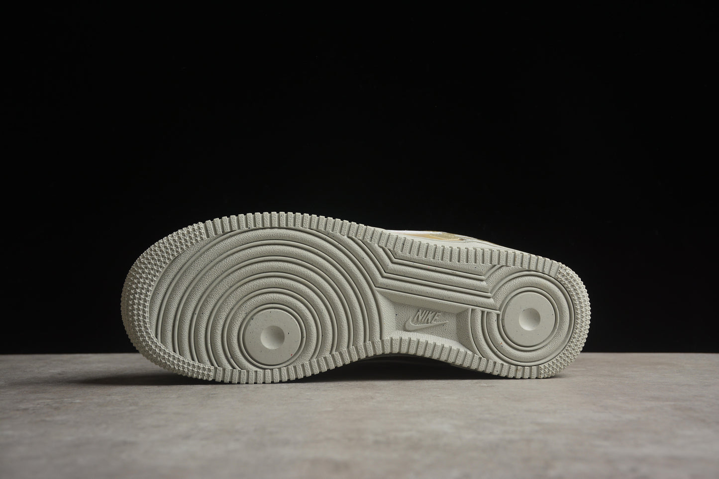 Nike Air Force 1 DD1175-001