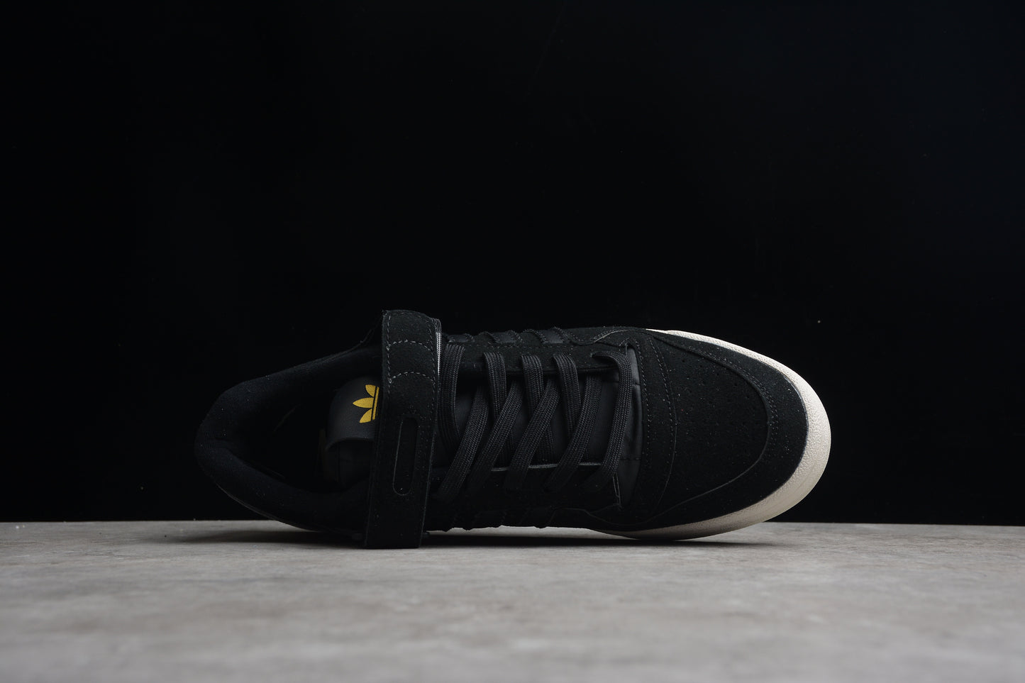Adidas Forum 84 Low Q46366