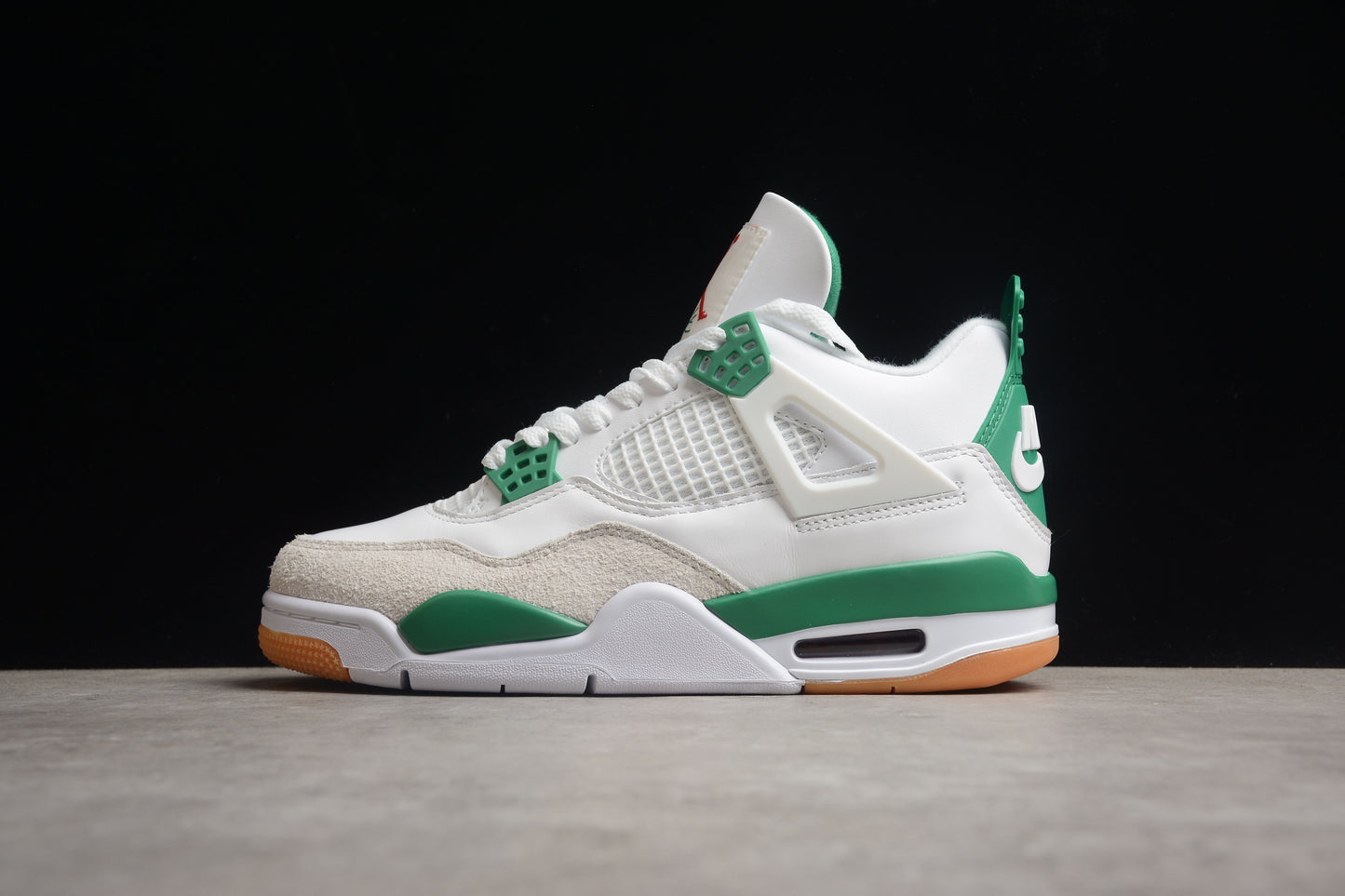 Air Jordan 4 Retro DR5415-103