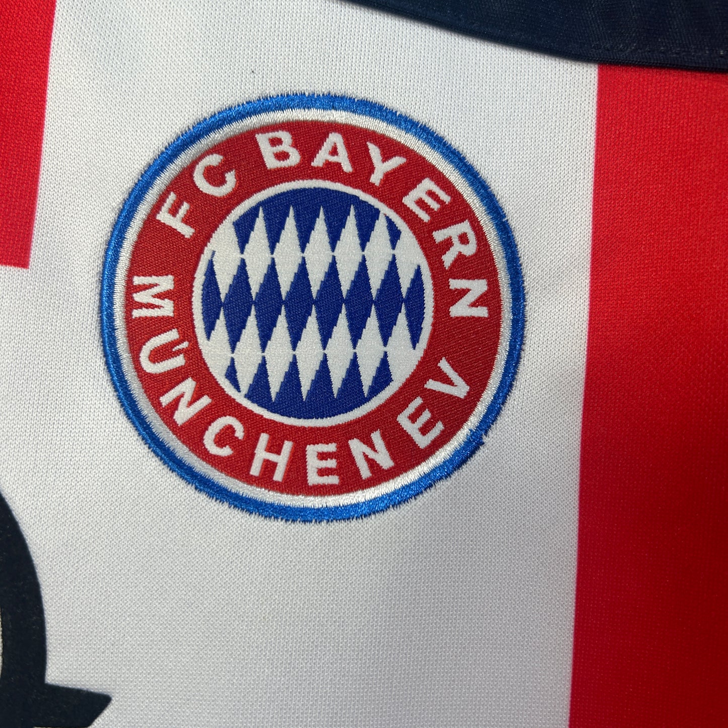 Bayern Munich retro 2000/02 Away
