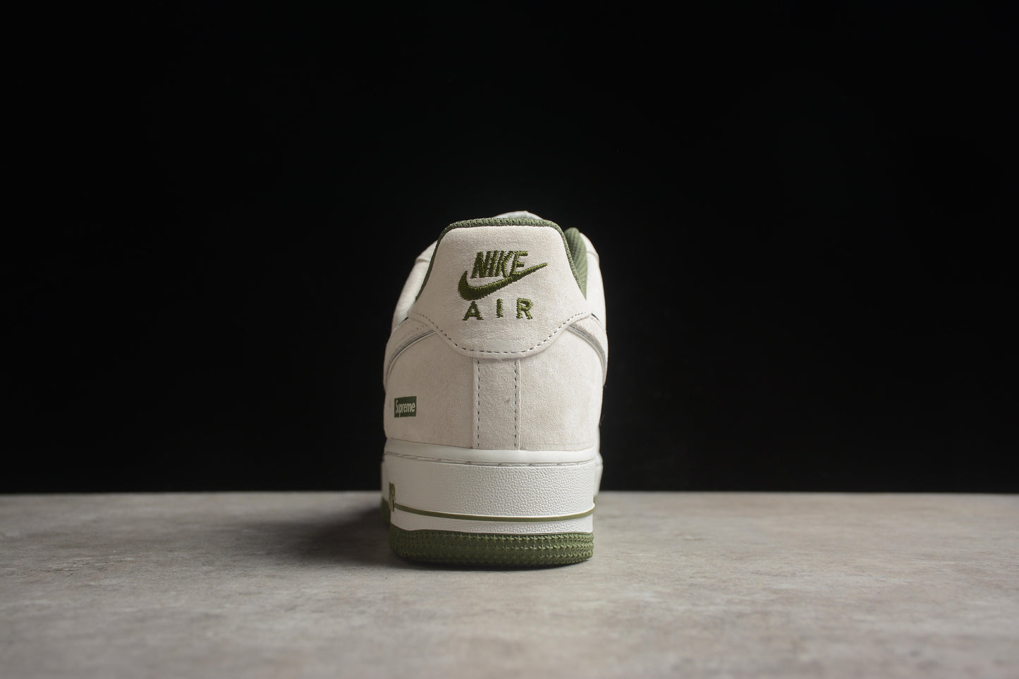 Nike Air Force 1 ME2392-106
