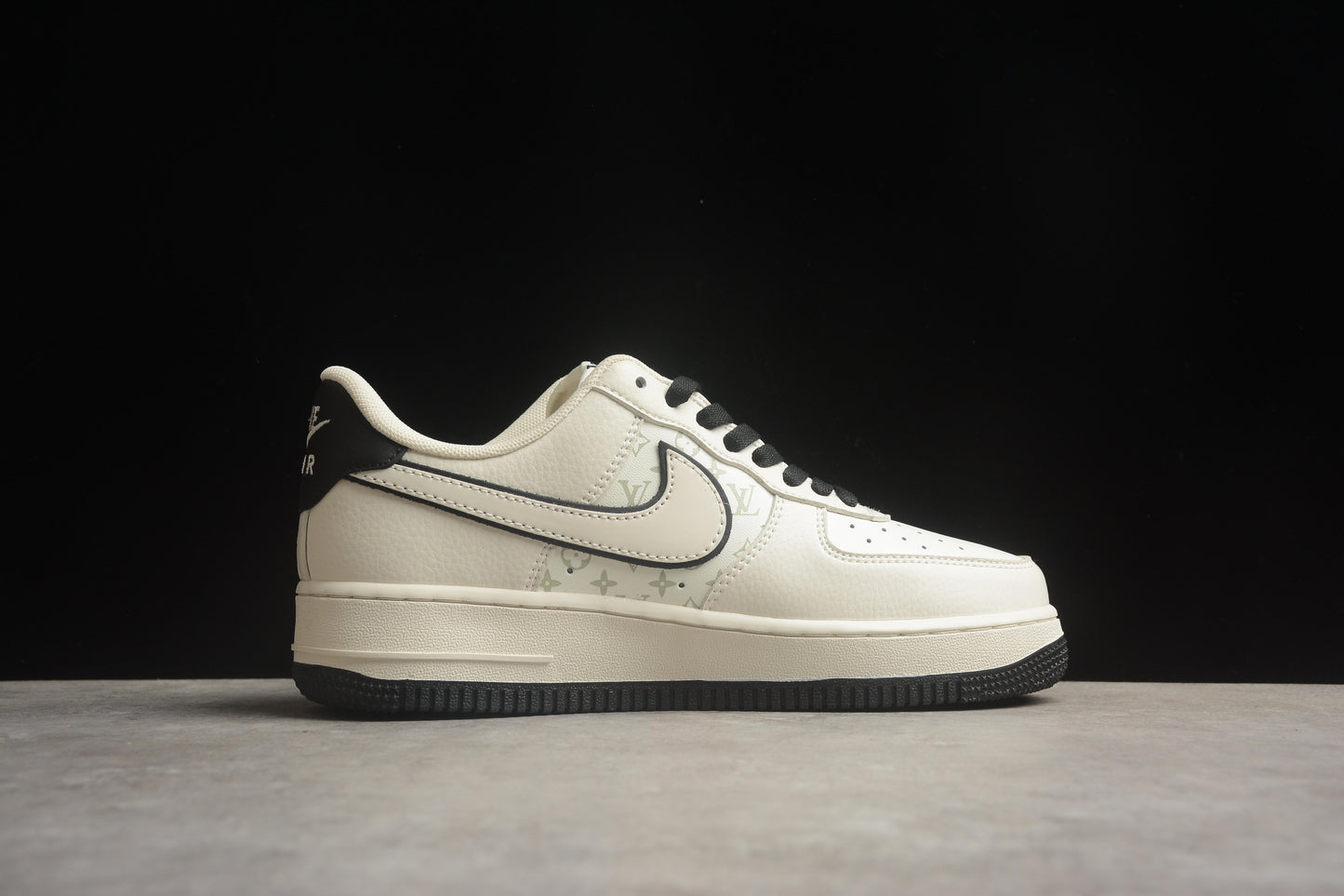 Nike Air Force 1 FB0788-100
