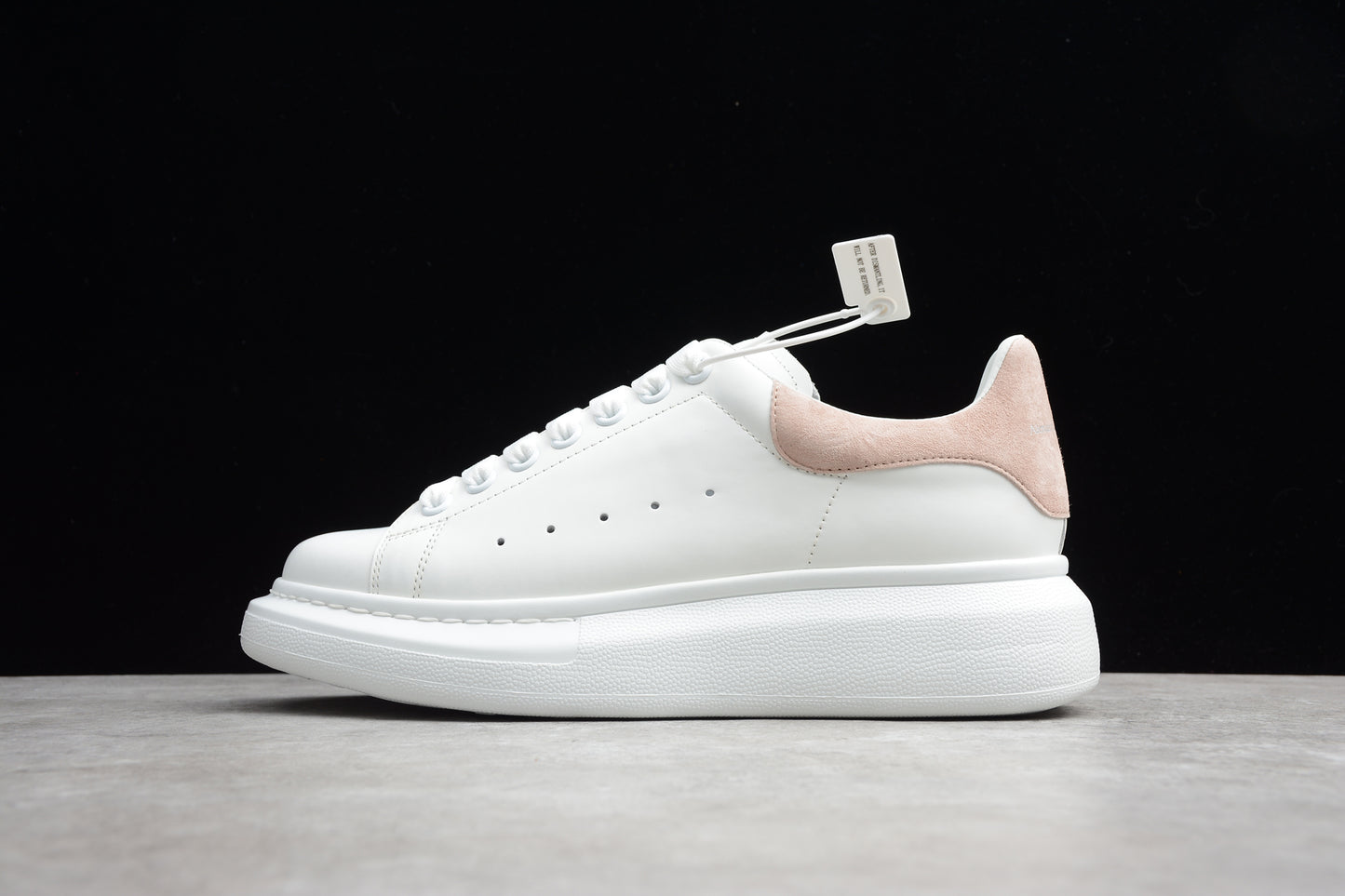 Alexander McQueen 23