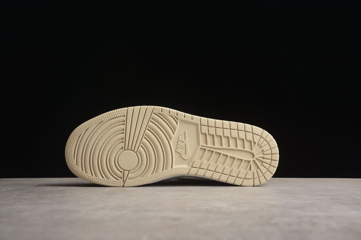 Nike Air Jordan 1 Low FB168-121