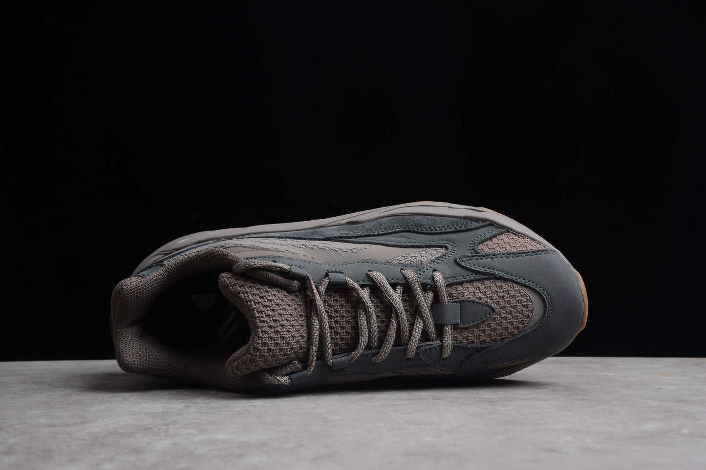 Adidas YEEZY Boost 700 GZ0724