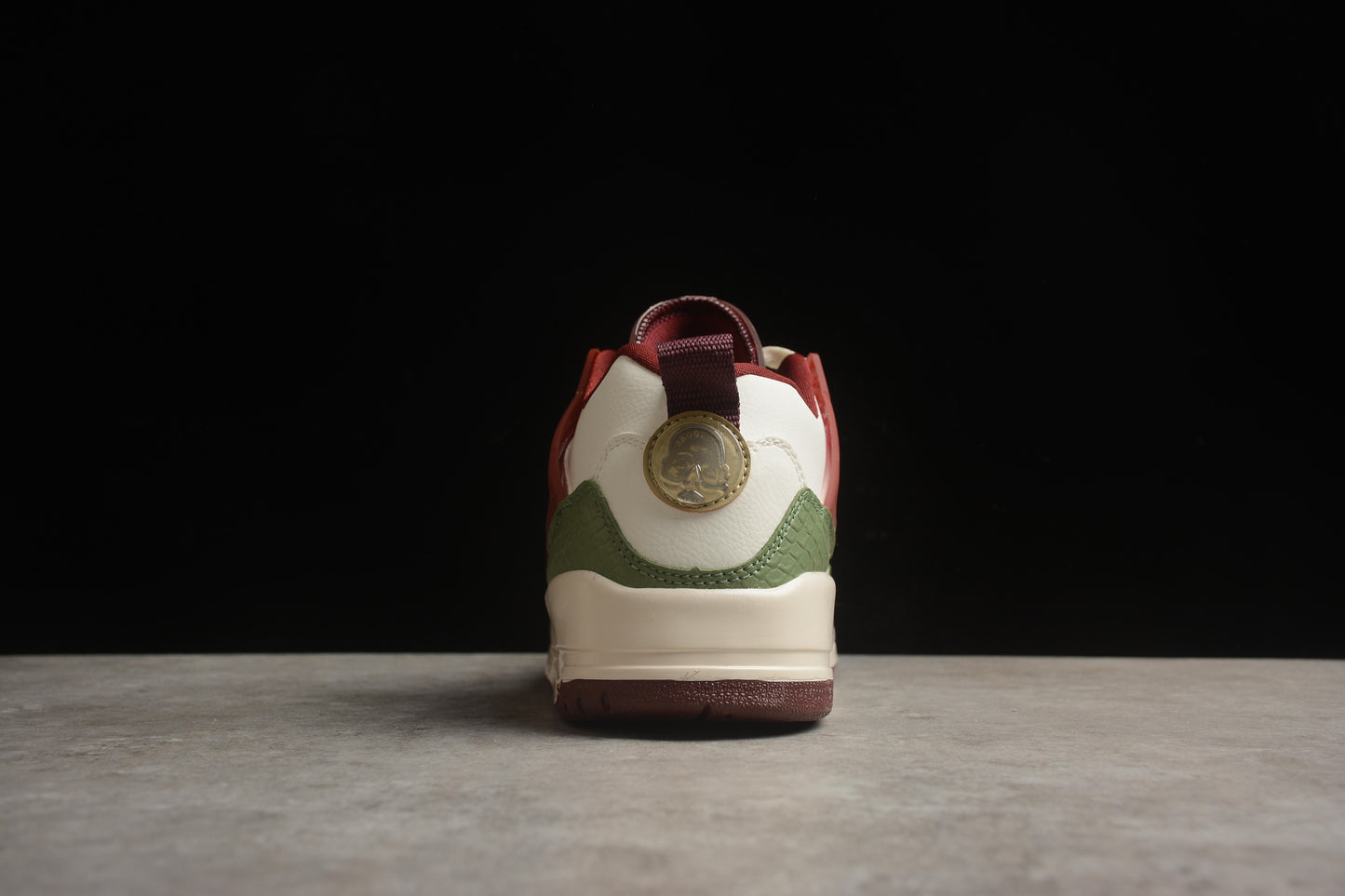 Air Jordan 4 Retro FJ6372-100