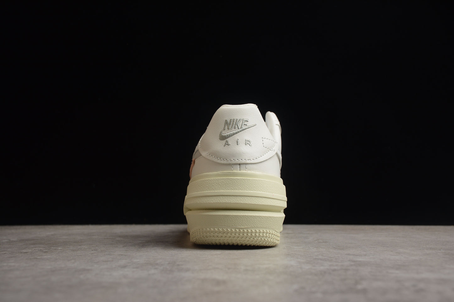 Nike Air Force 1 DJ9946 104