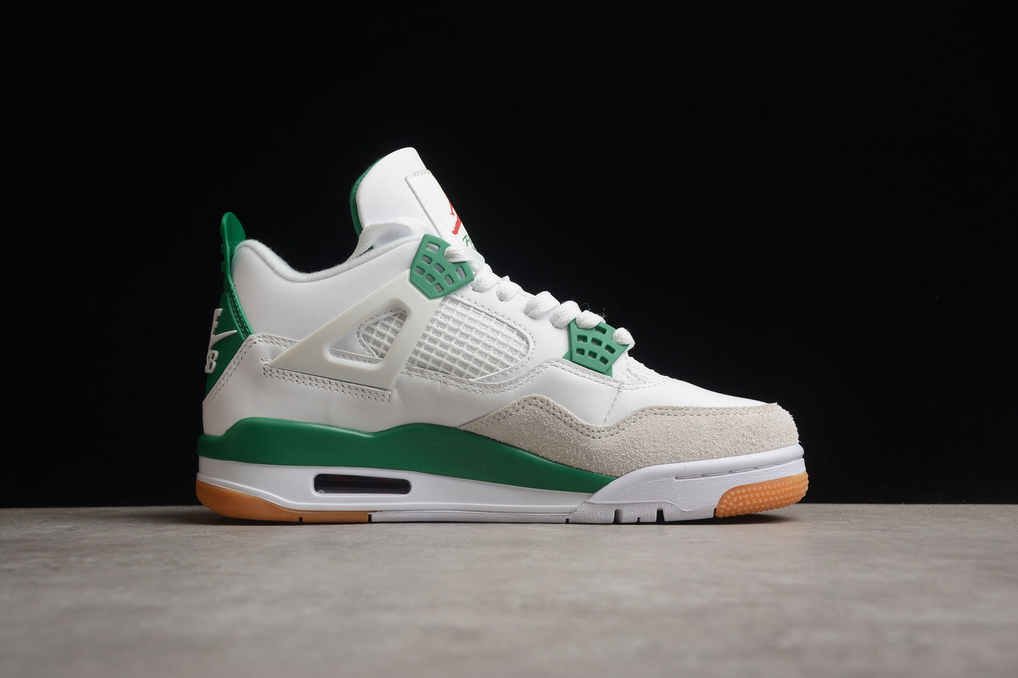 Air Jordan 4 Retro DR5415-103