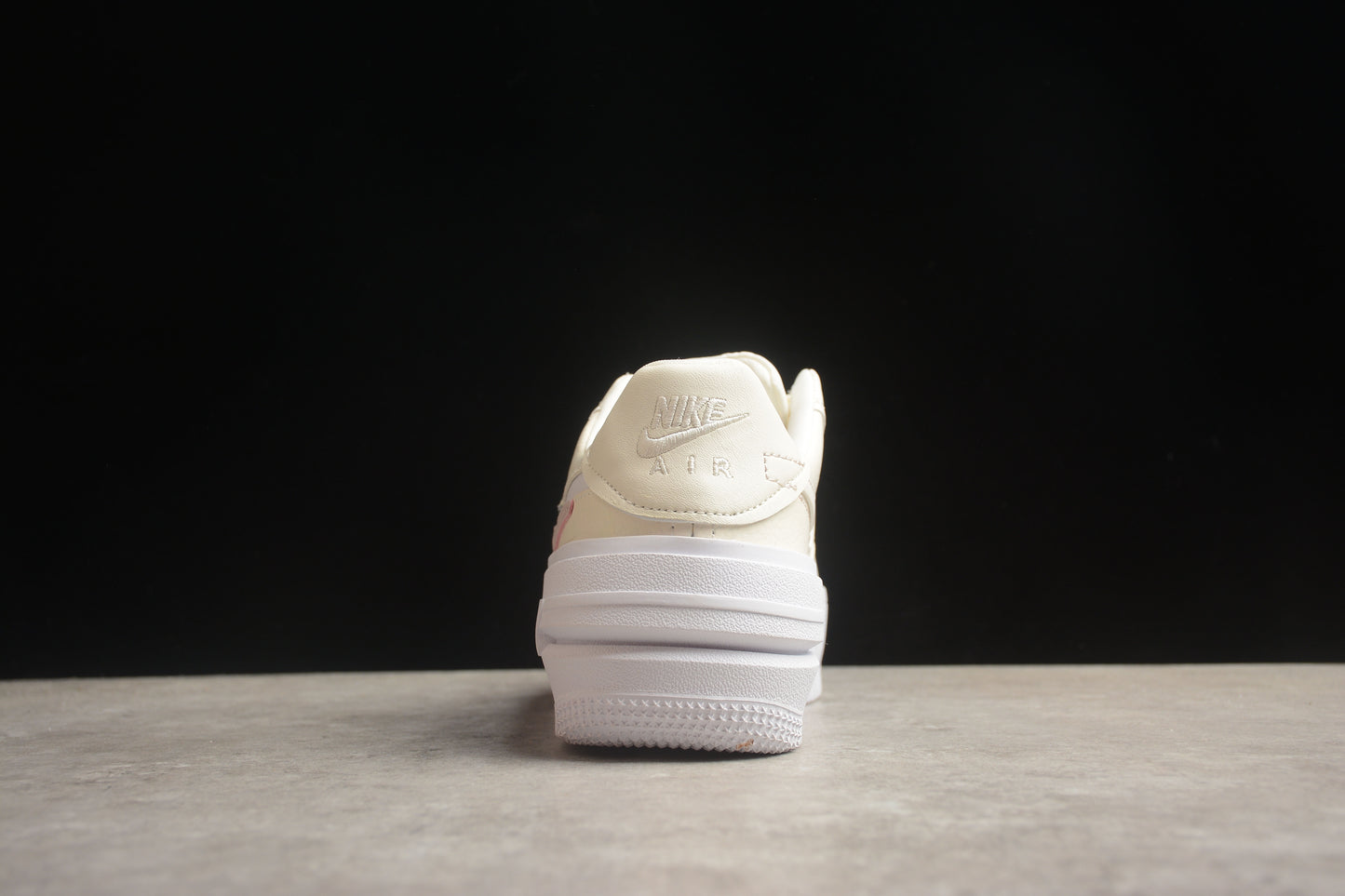 Nike Air Force 1 DJ9946 107