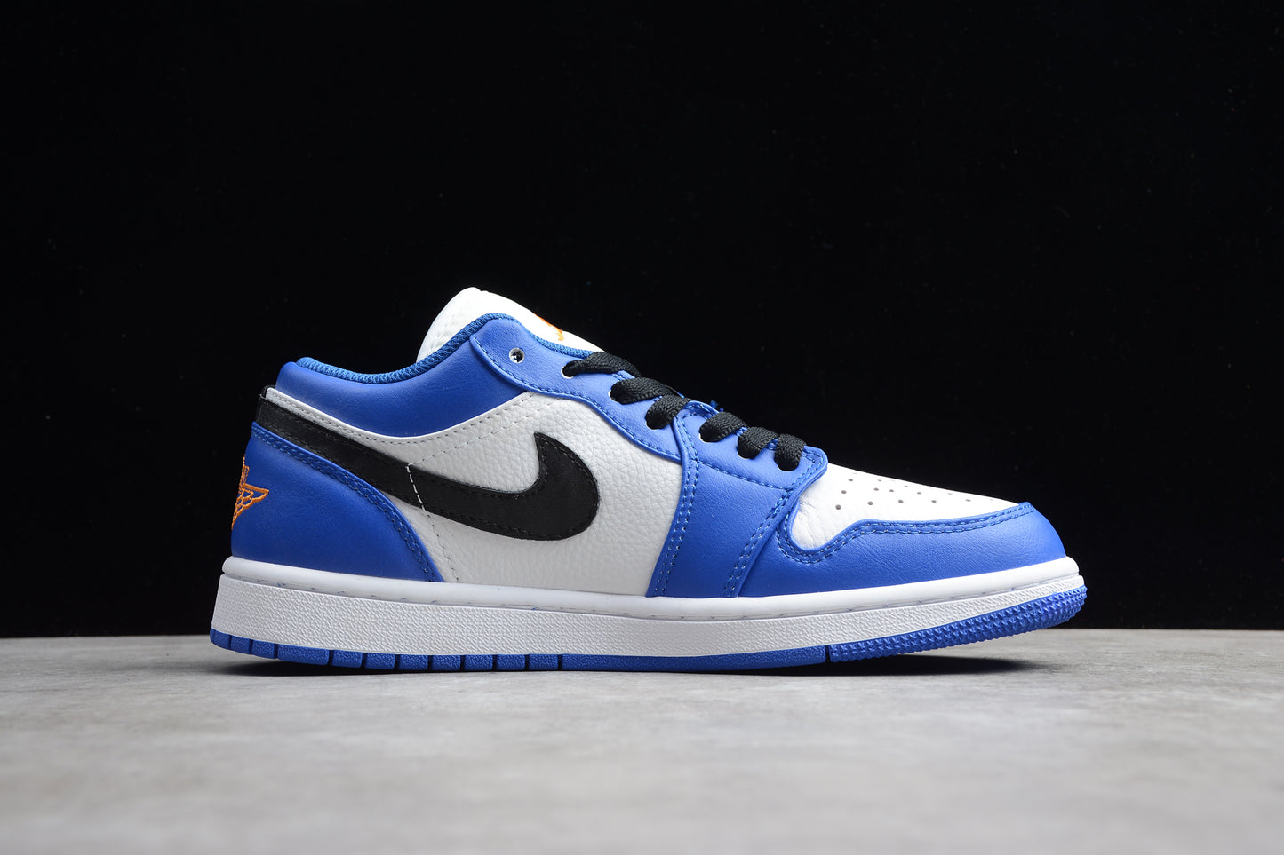 Nike Air Jordan 1 Low 553558-371