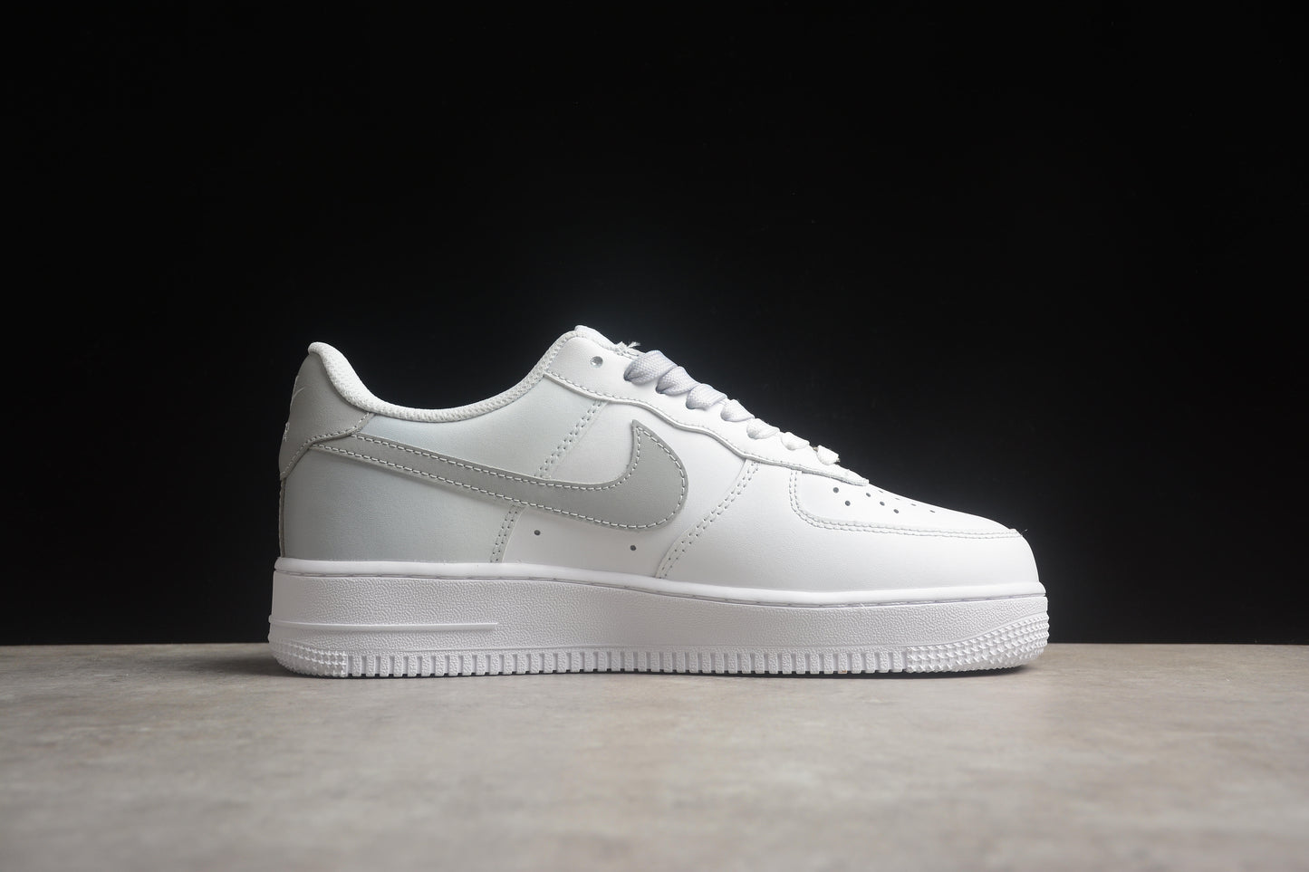 Nike Air Force 1 FN0366-102