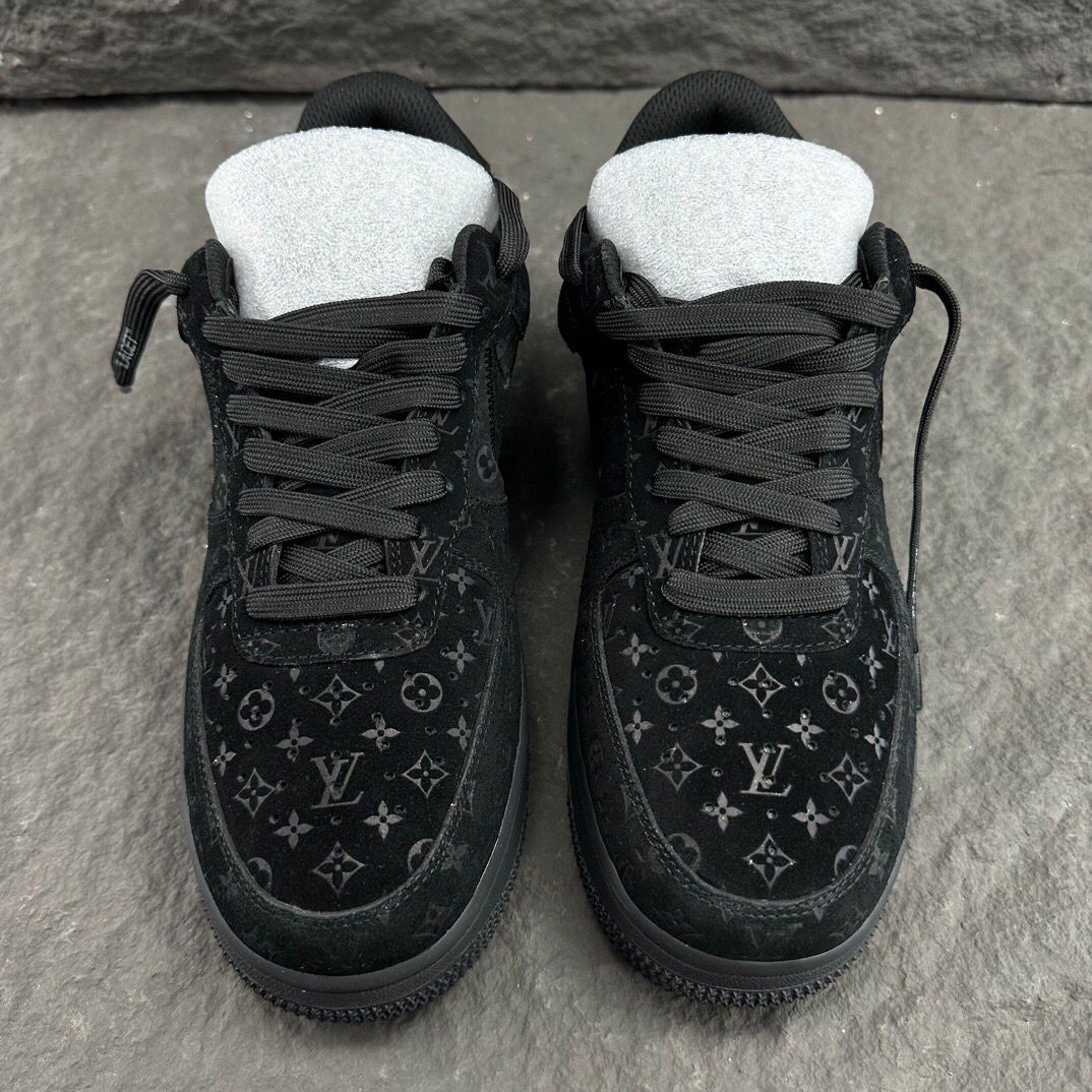 Nike Air Force 1 x Louis Vuitton