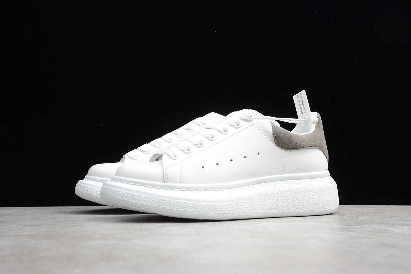 Alexander McQueen 22