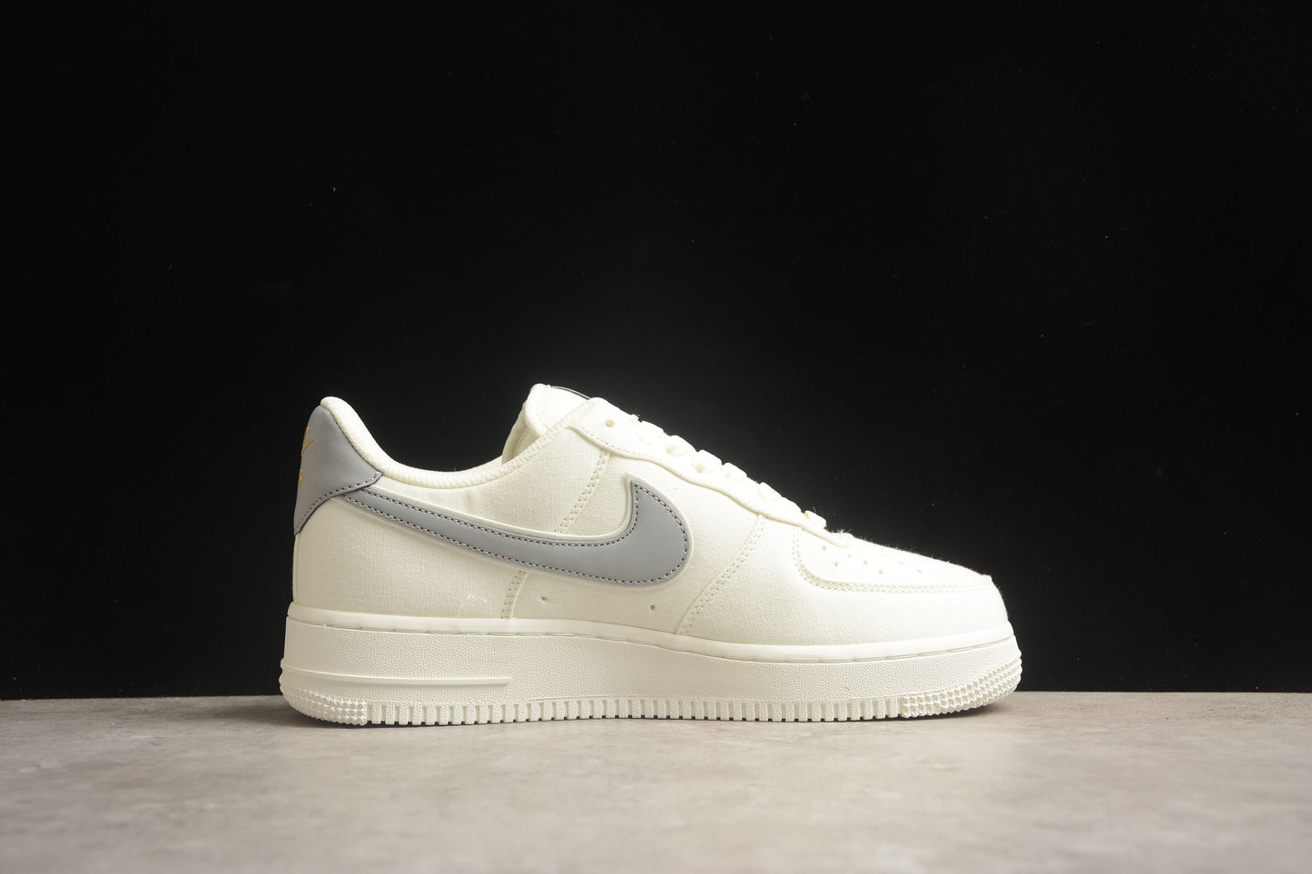 Nike Air Force 1 MN5696 609