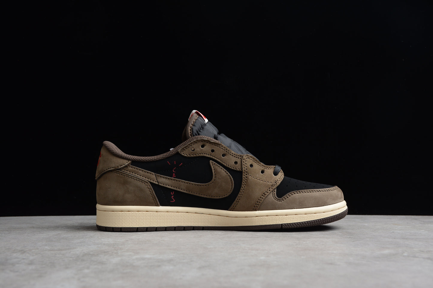 Nike Air Jordan 1 Low Travis Scott CQ4277-001