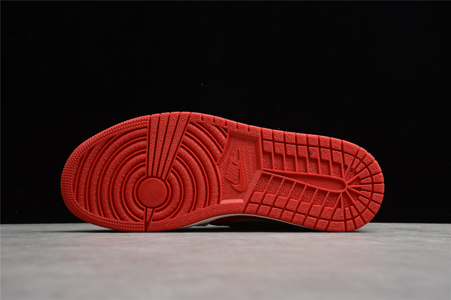 Nike Air Jordan 1 Low DJ5185-100