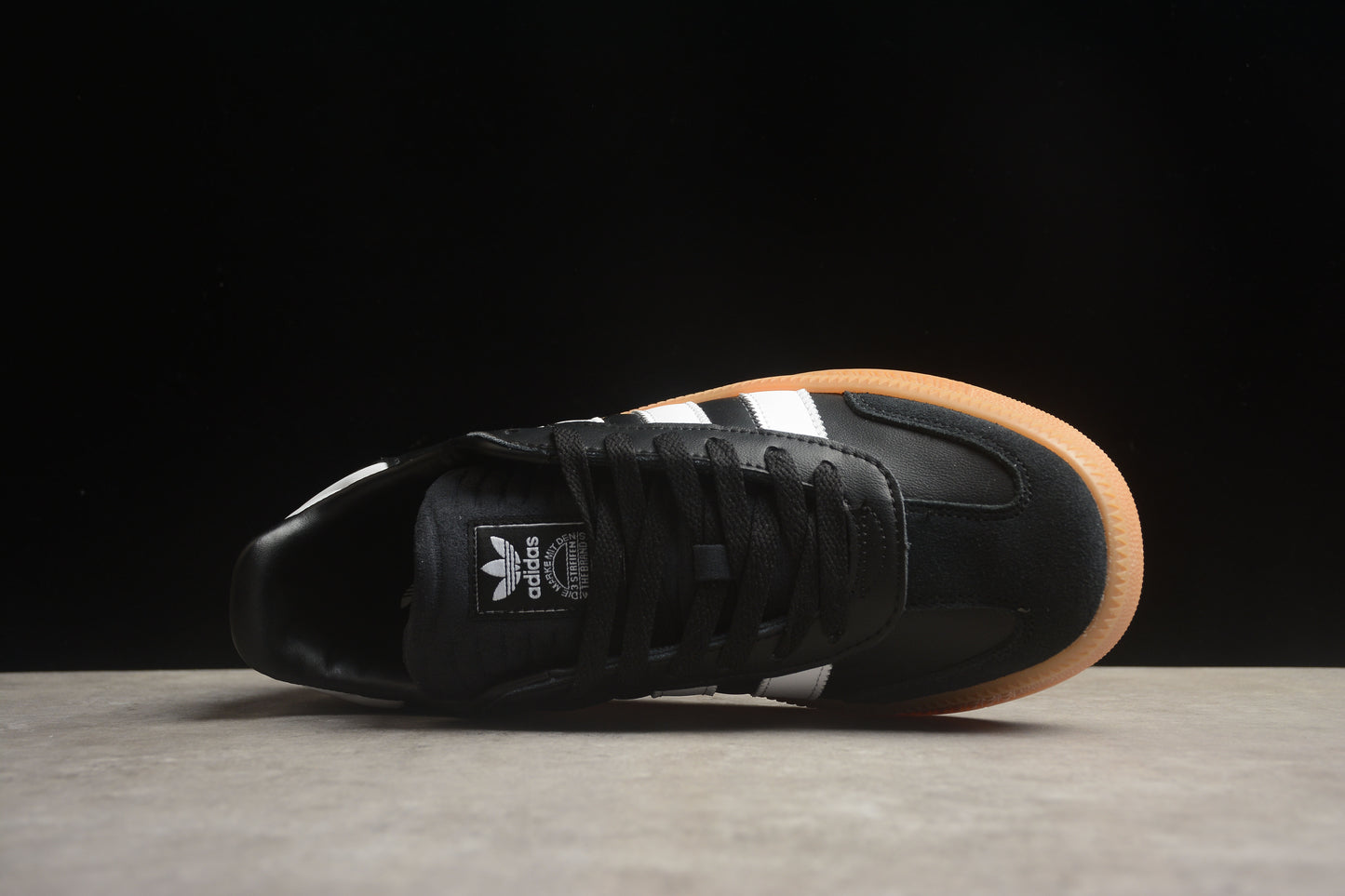 Adidas State Series AK IE1379