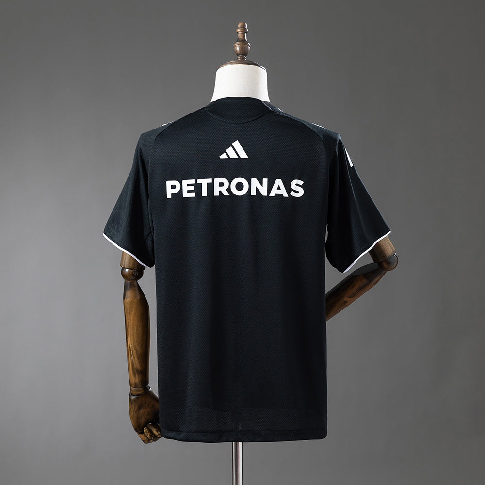 Mercedes-AMG F1 Petronas Technician