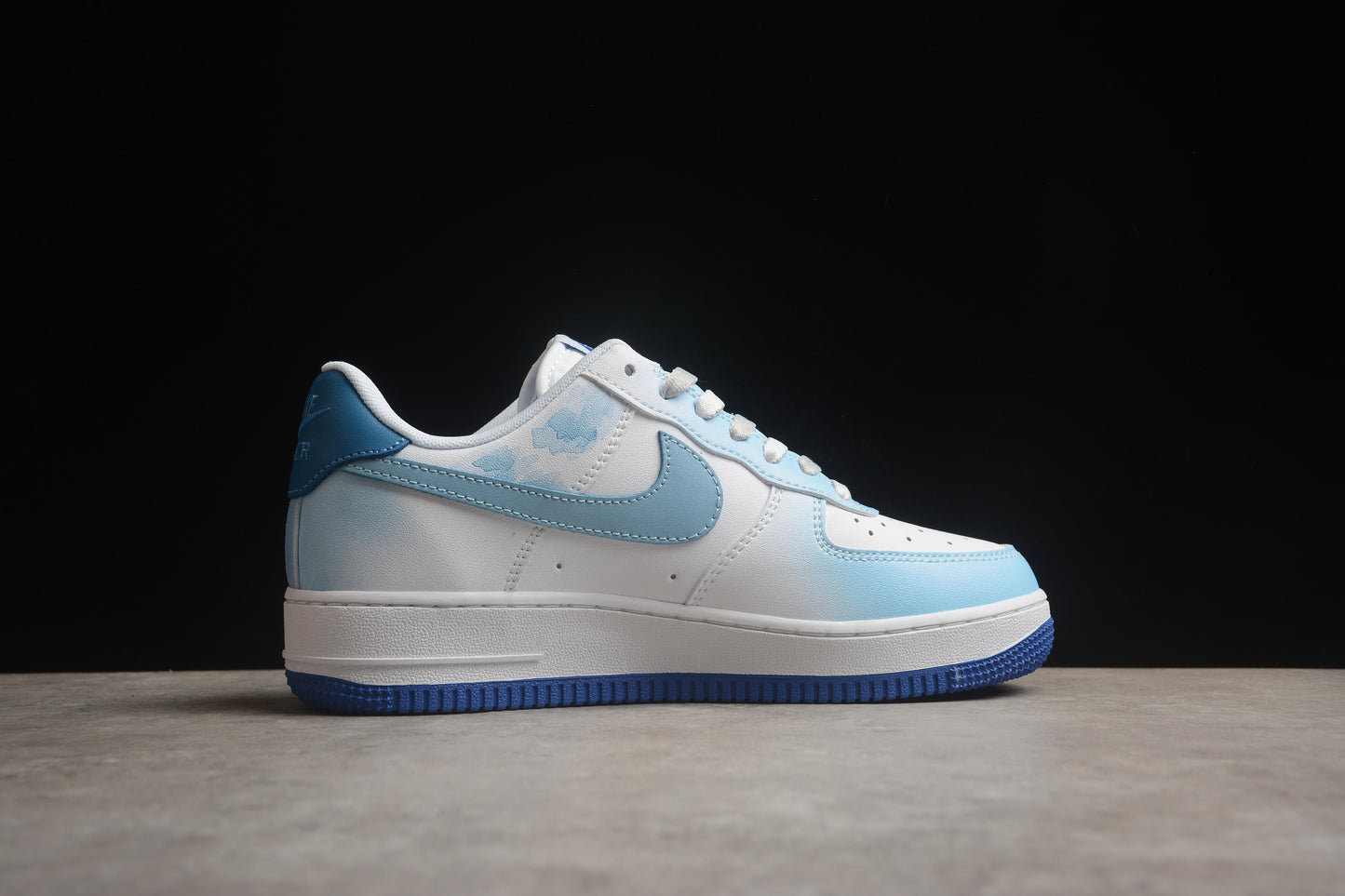 Nike Air Force 1 DV0813 104