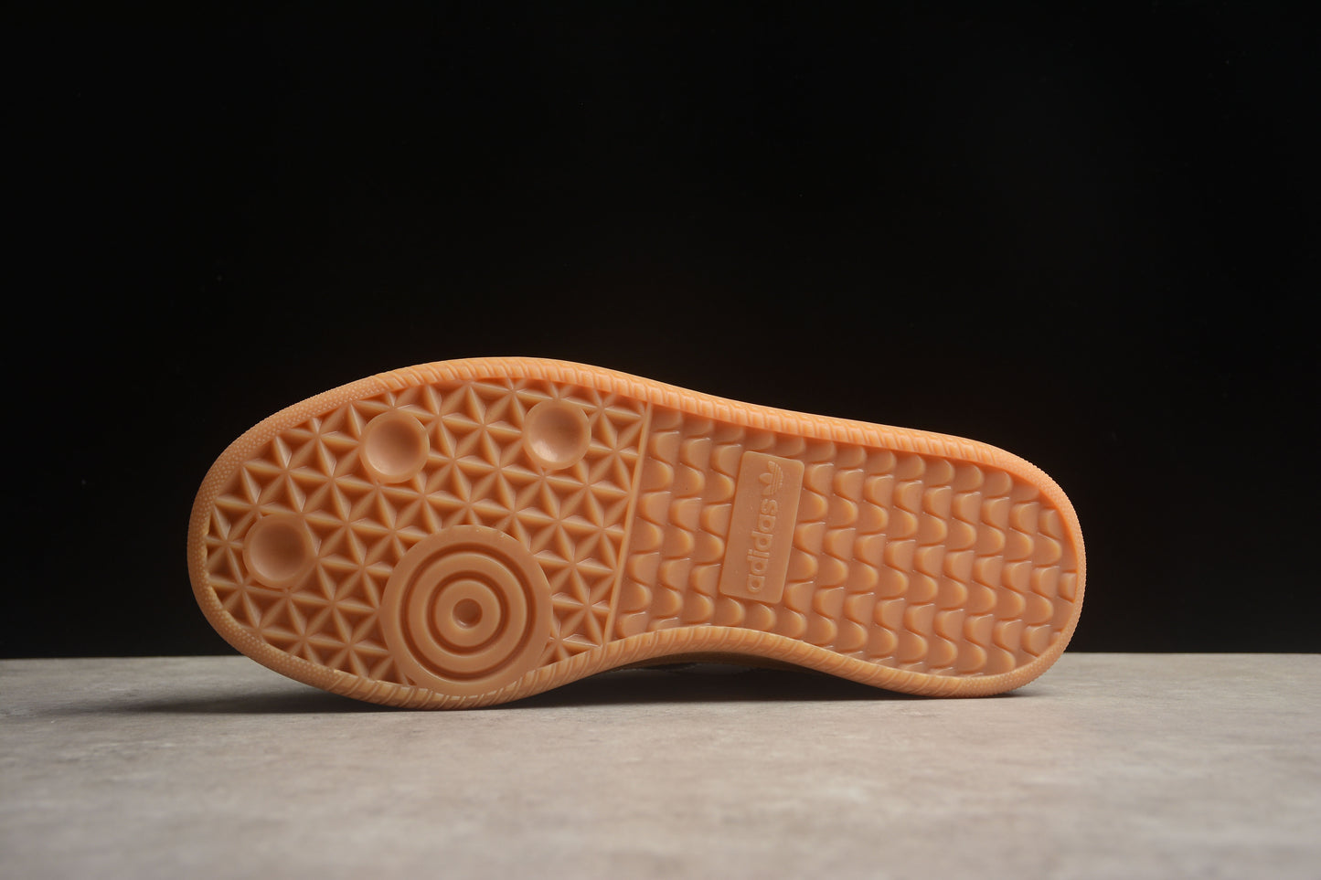 Adidas State Series AK IE1379