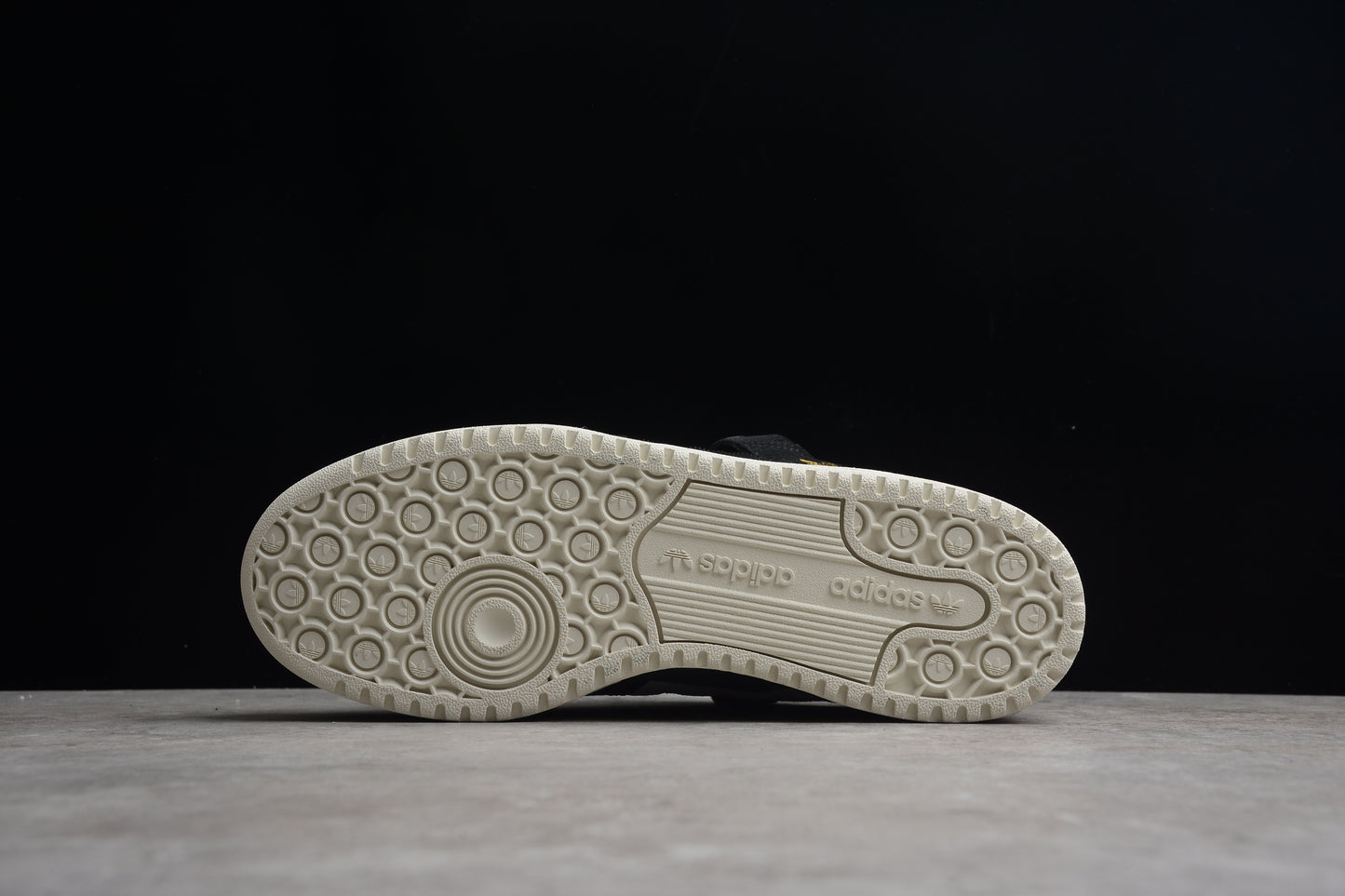 Adidas Forum 84 Low Q46366