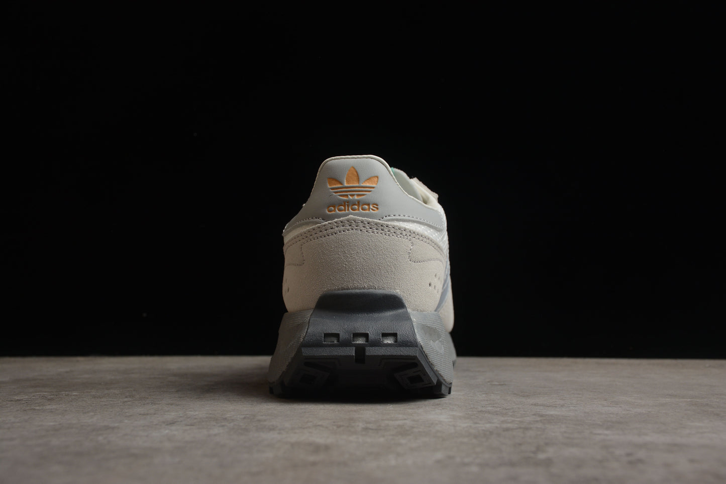 Adidas Retropy E5 IG3401