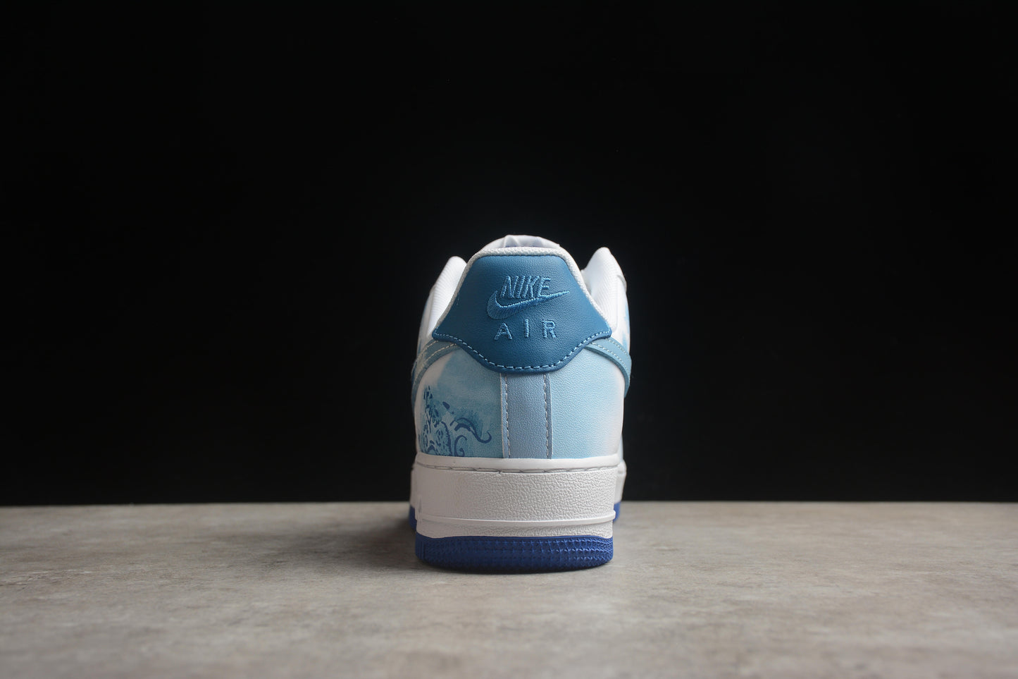 Nike Air Force 1 DV0813 104