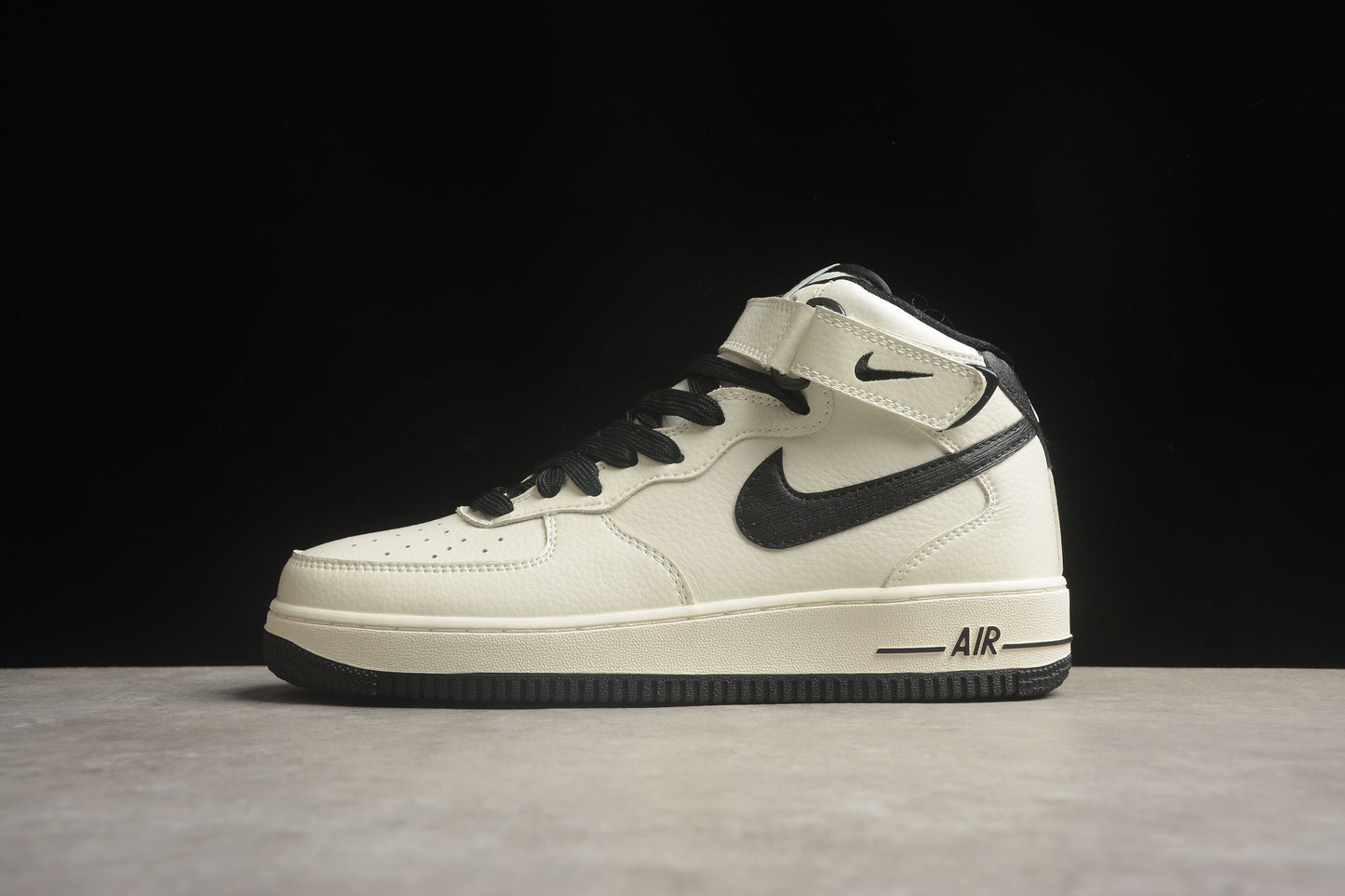 Nike Air Force 1 PA092 308